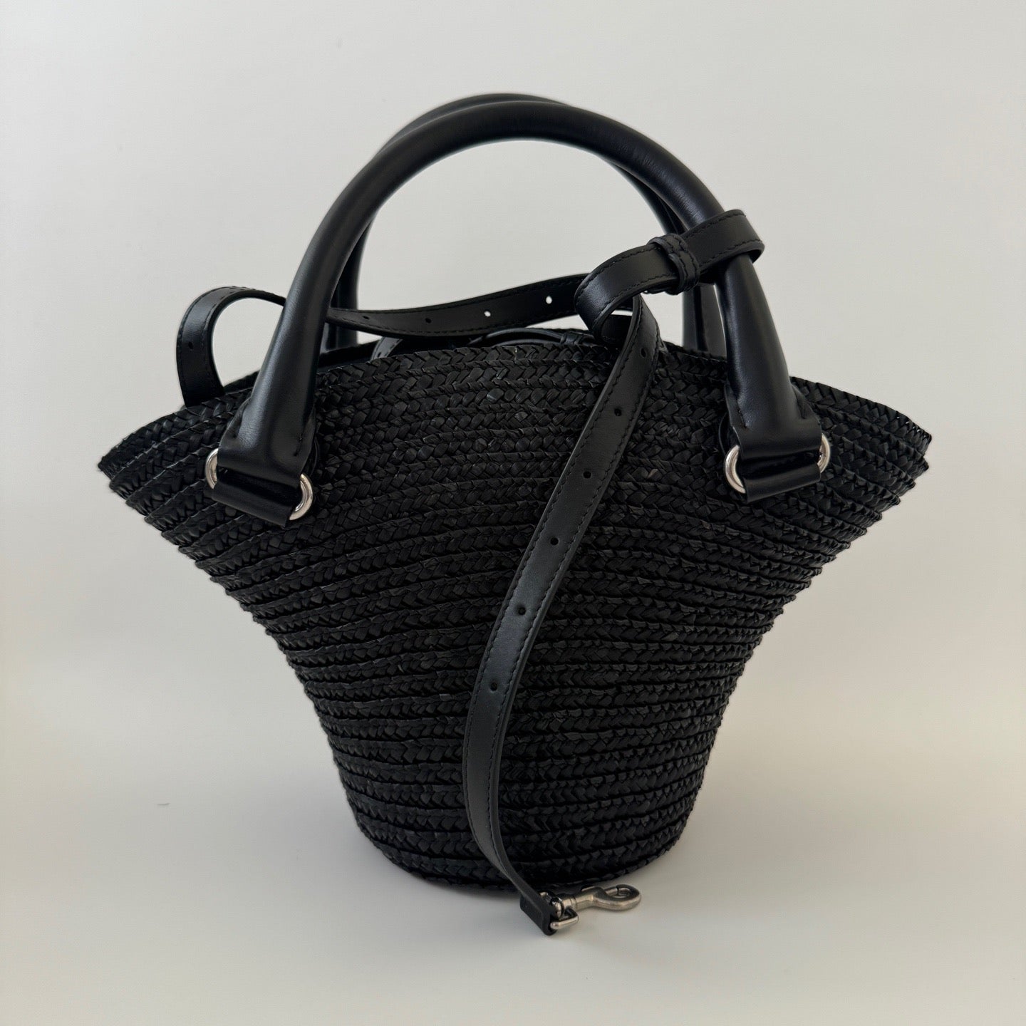 Balenciaga - Other - Woven raffia and leather - Black - (small)