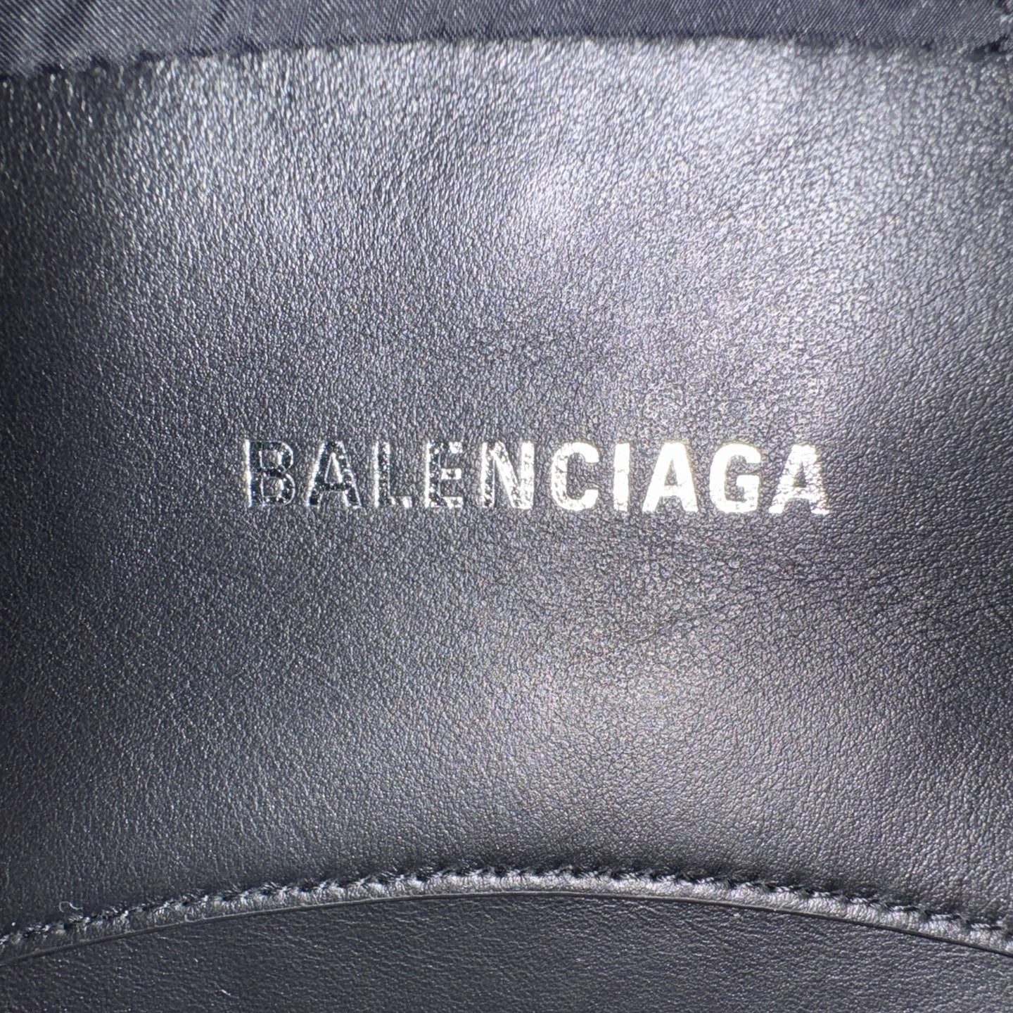 Balenciaga - Other - Woven raffia and leather - Black - (small)