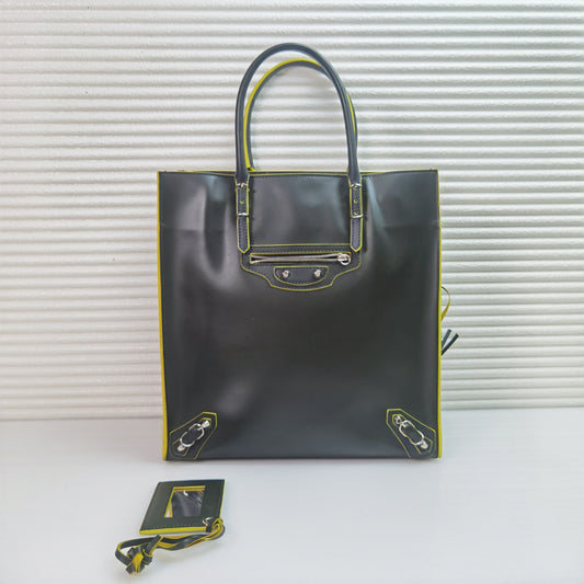 Balenciaga - Papier - Leather - Black - (medium)