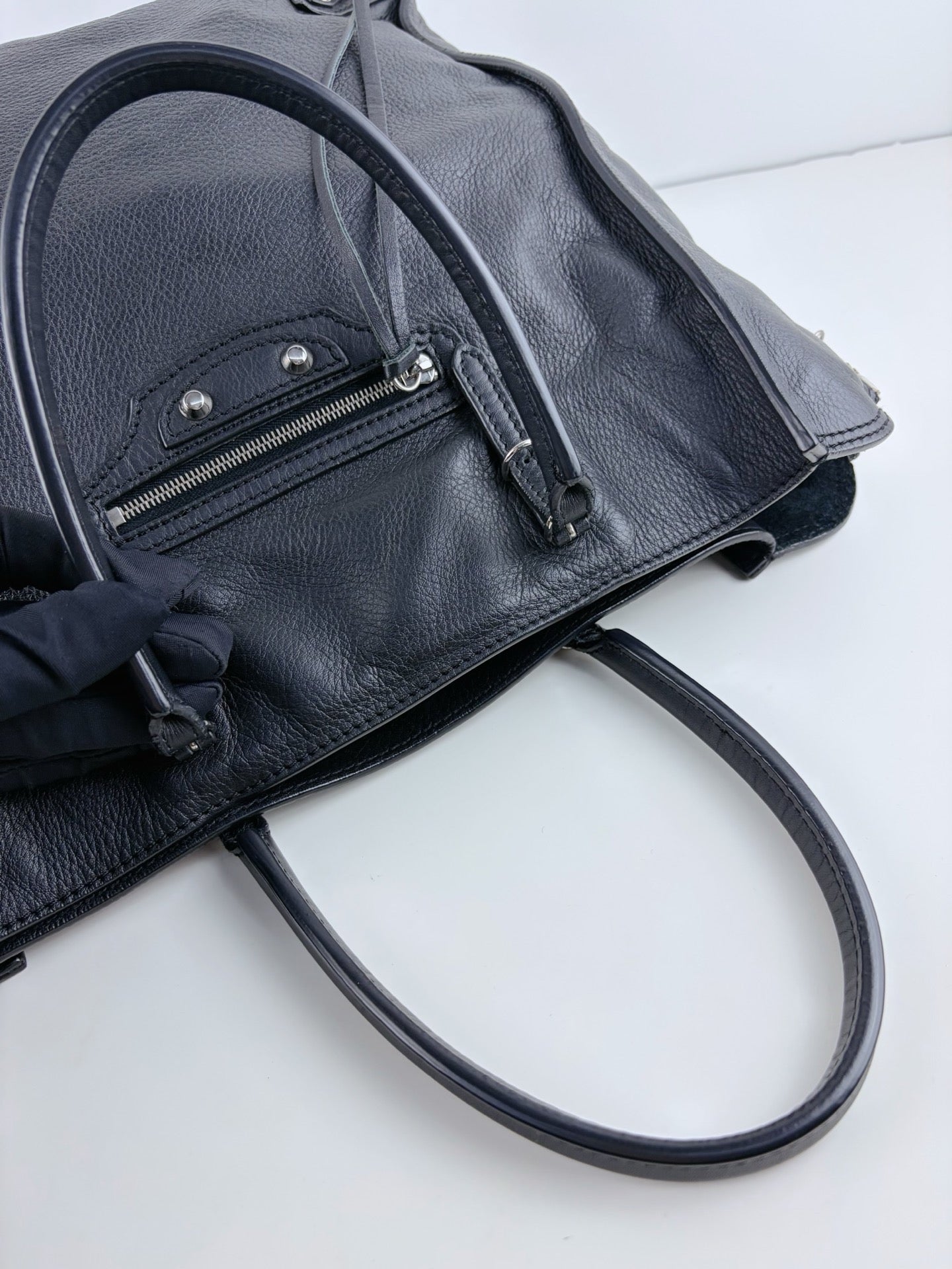 Balenciaga - Papier - Leather - Black - (medium)