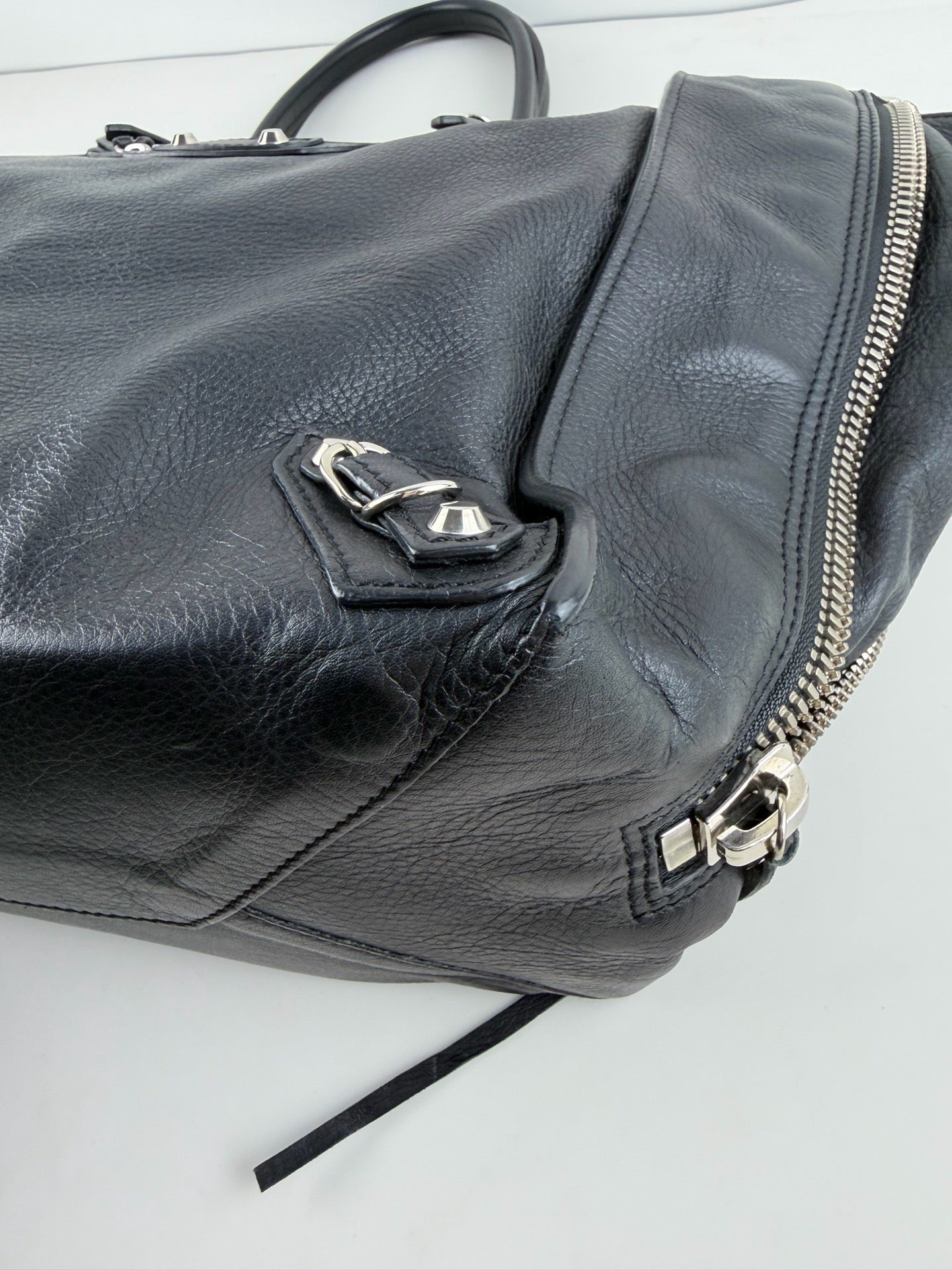 Balenciaga - Papier - Leather - Black - (medium)