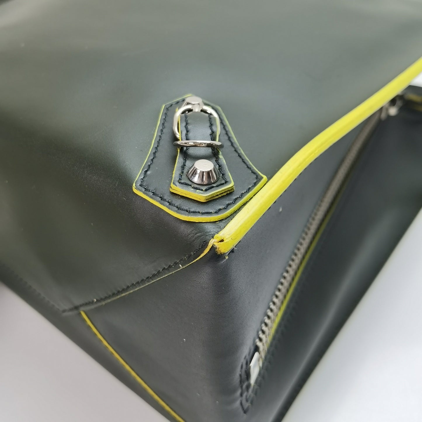 Balenciaga - Papier - Leather - Black - (medium)