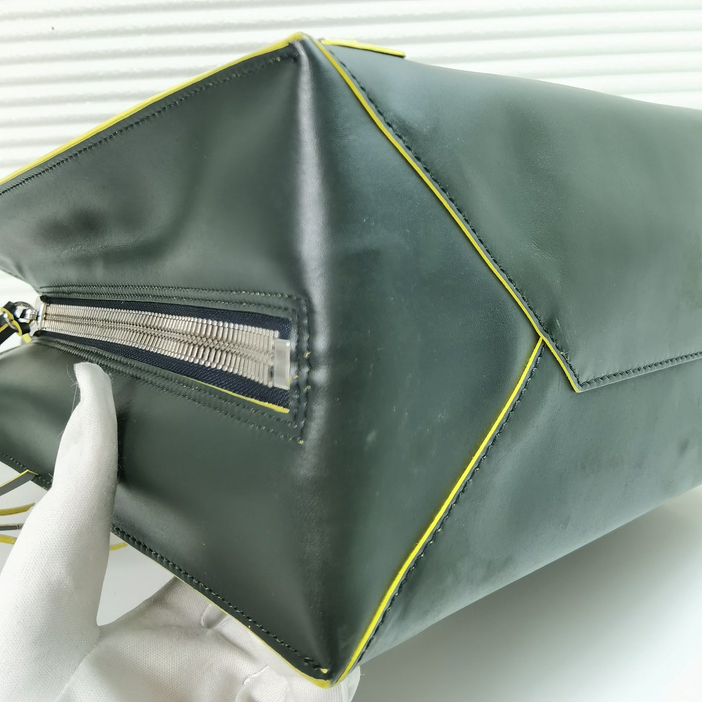 Balenciaga - Papier - Leather - Black - (medium)