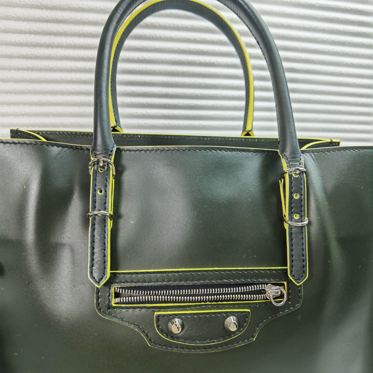 Balenciaga - Papier - Leather - Black - (medium)