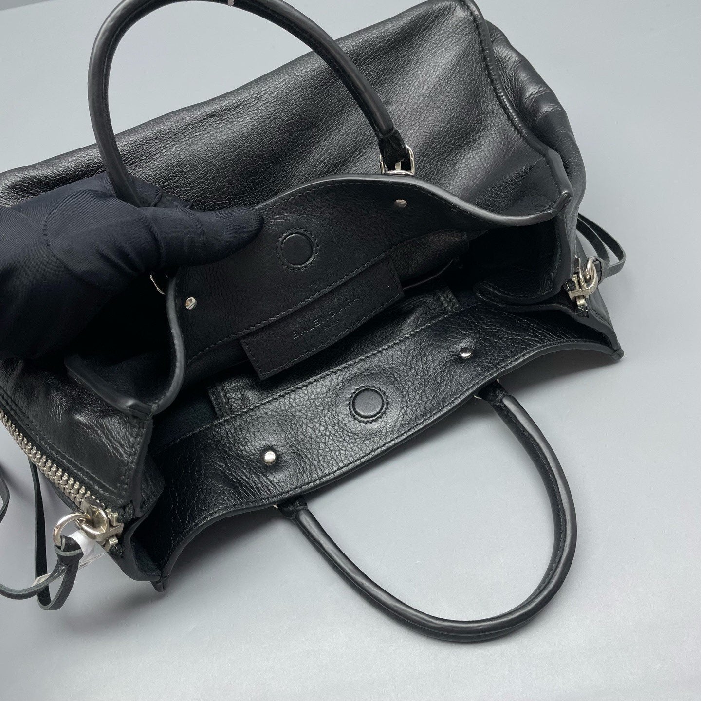 Balenciaga - Papier - Leather - Black - (Small)