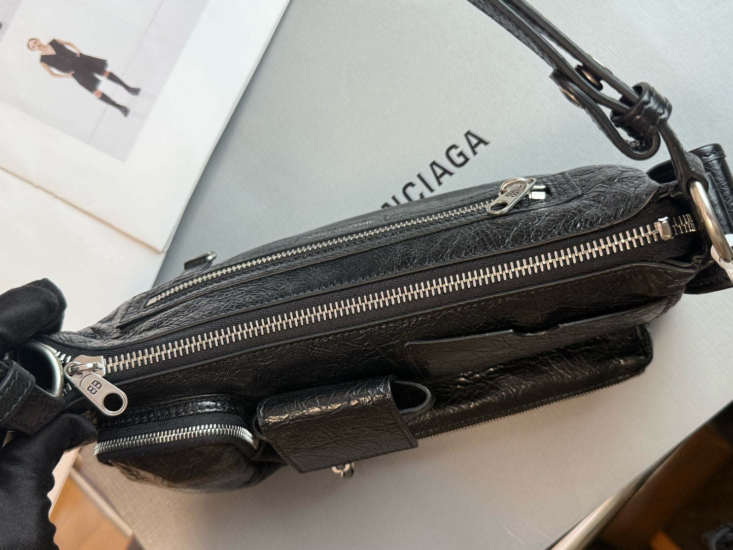 Balenciaga - SUPERBUSY - Leather - Black