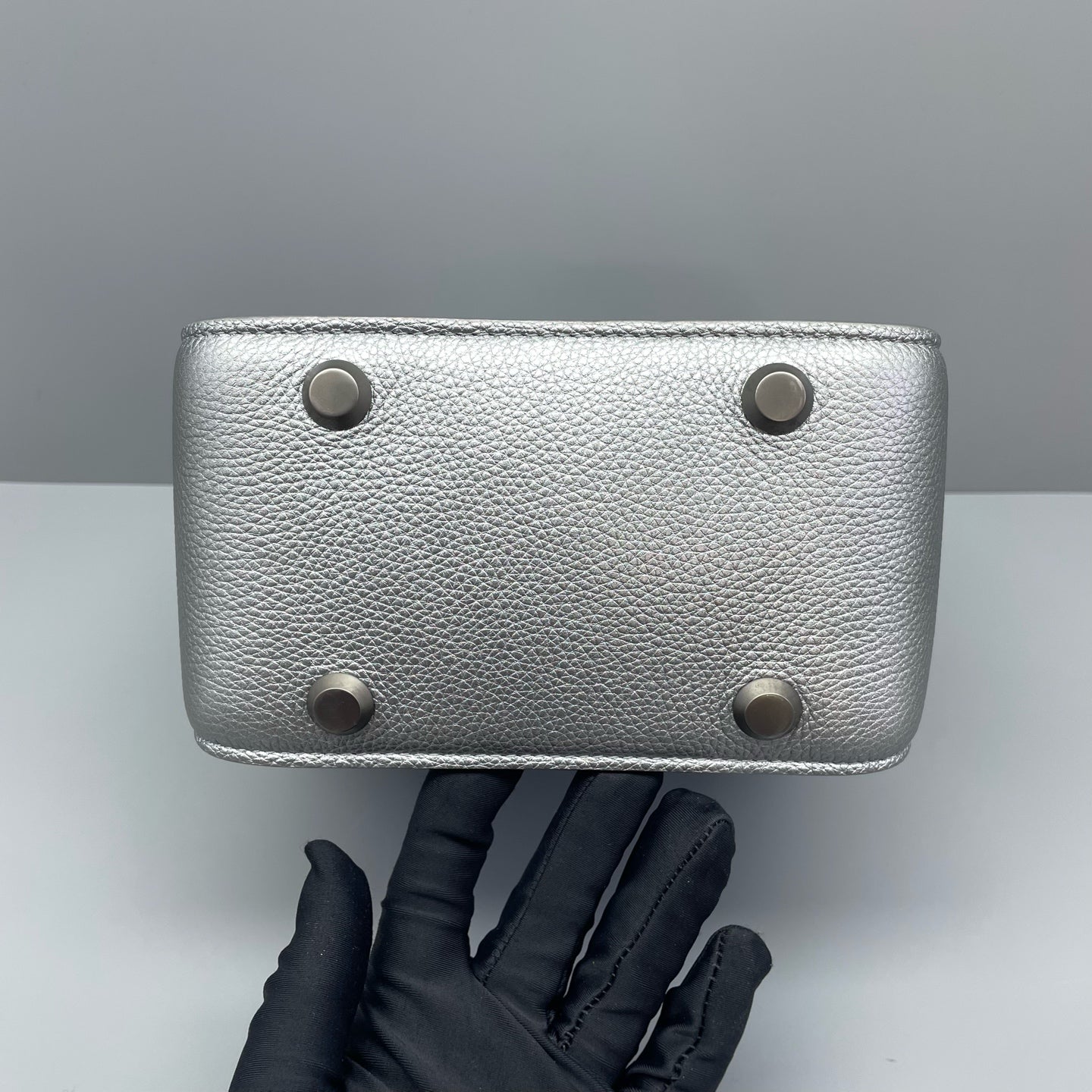 Balenciaga - Tool 2.0 Bucket Bag - Grained leather - Silver - (small)