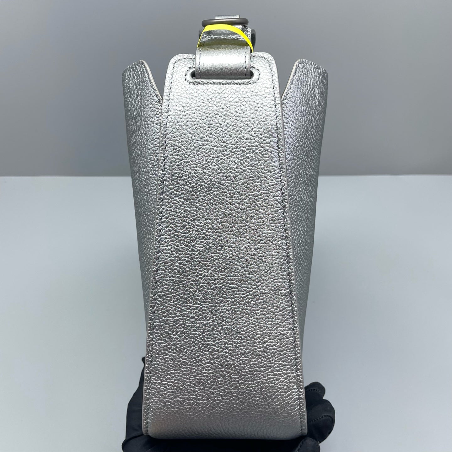Balenciaga - Tool 2.0 Bucket Bag - Grained leather - Silver - (small)