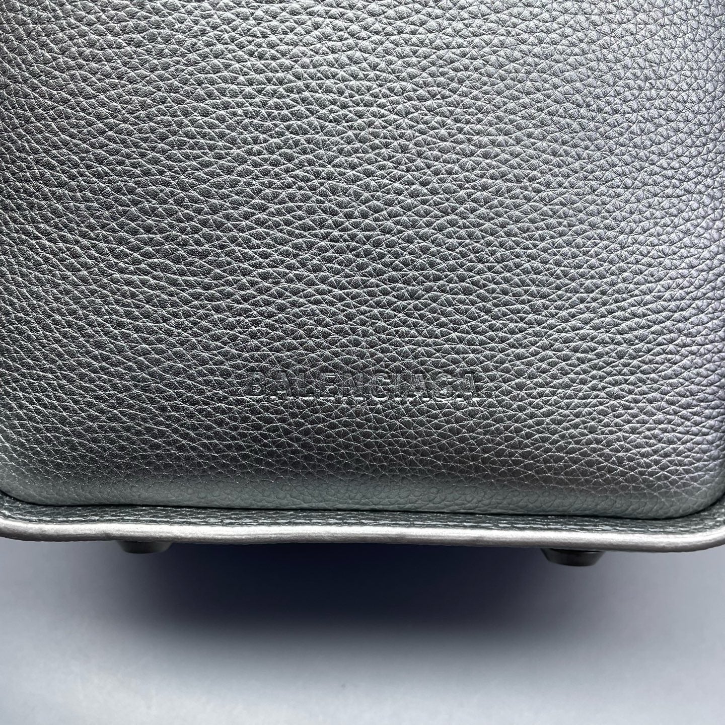 Balenciaga - Tool 2.0 Bucket Bag - Grained leather - Silver - (small)
