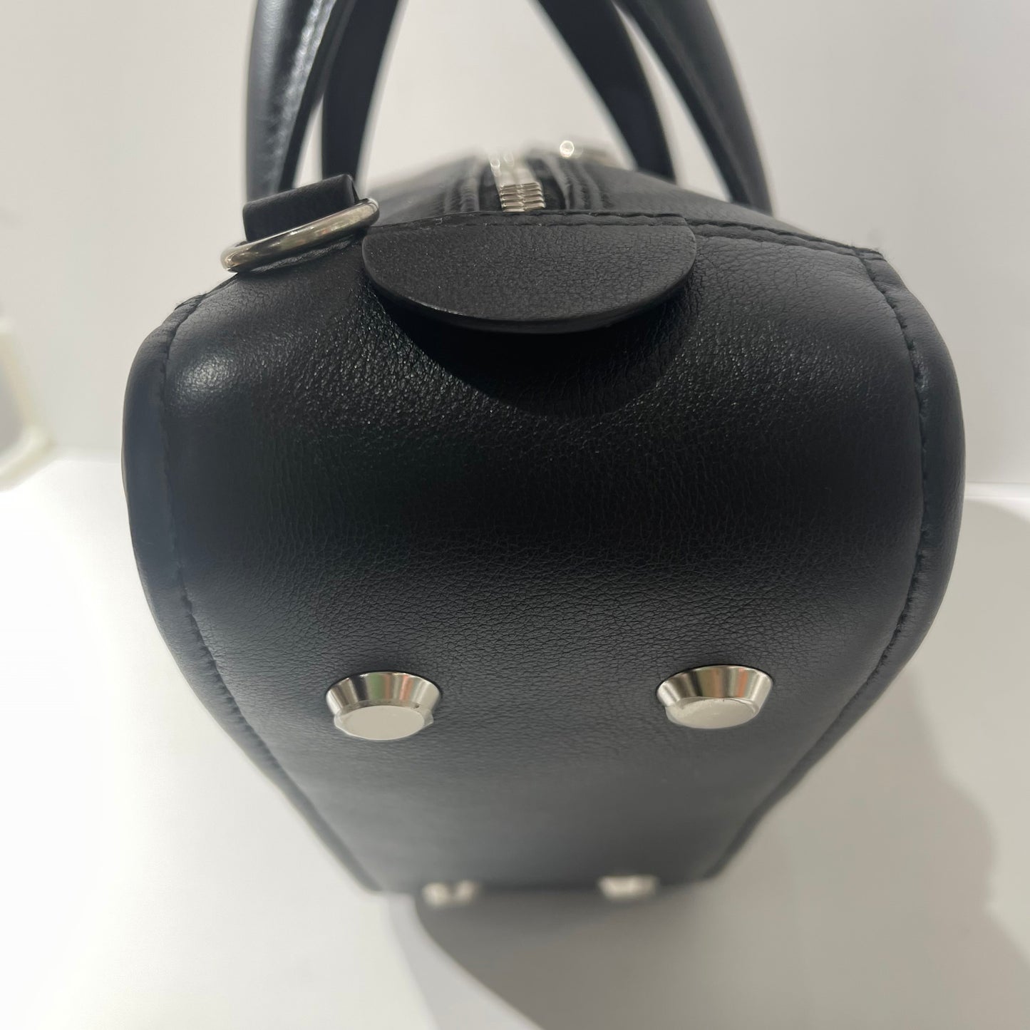 Balenciaga - Triangle - Leather - Black - (small)