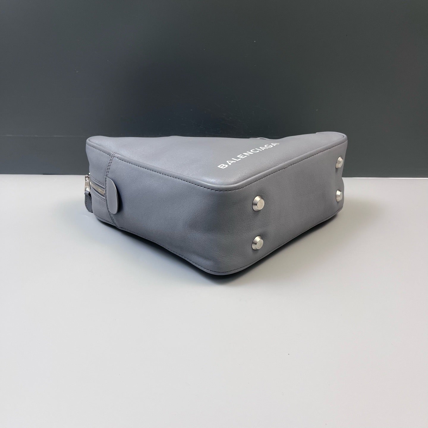 Balenciaga - Triangle Top Handle Bag - Leather - Grey - (medium)