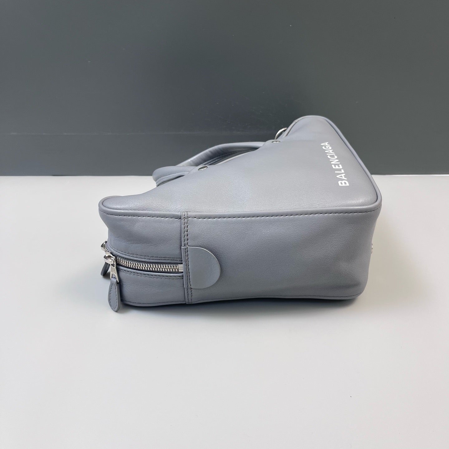 Balenciaga - Triangle Top Handle Bag - Leather - Grey - (medium)