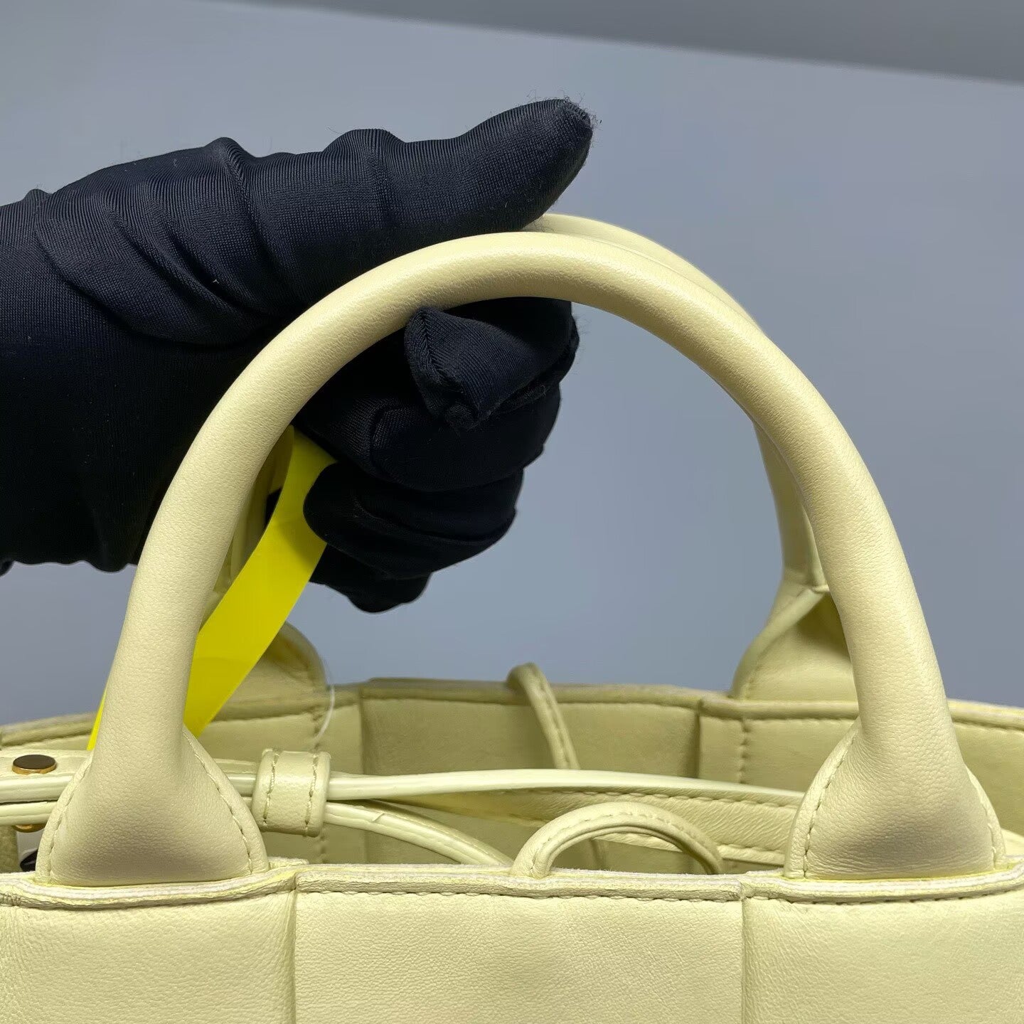 Bottega Veneta - Aeco Mini Tote - Lambskin leather - Yellow - (mini)
