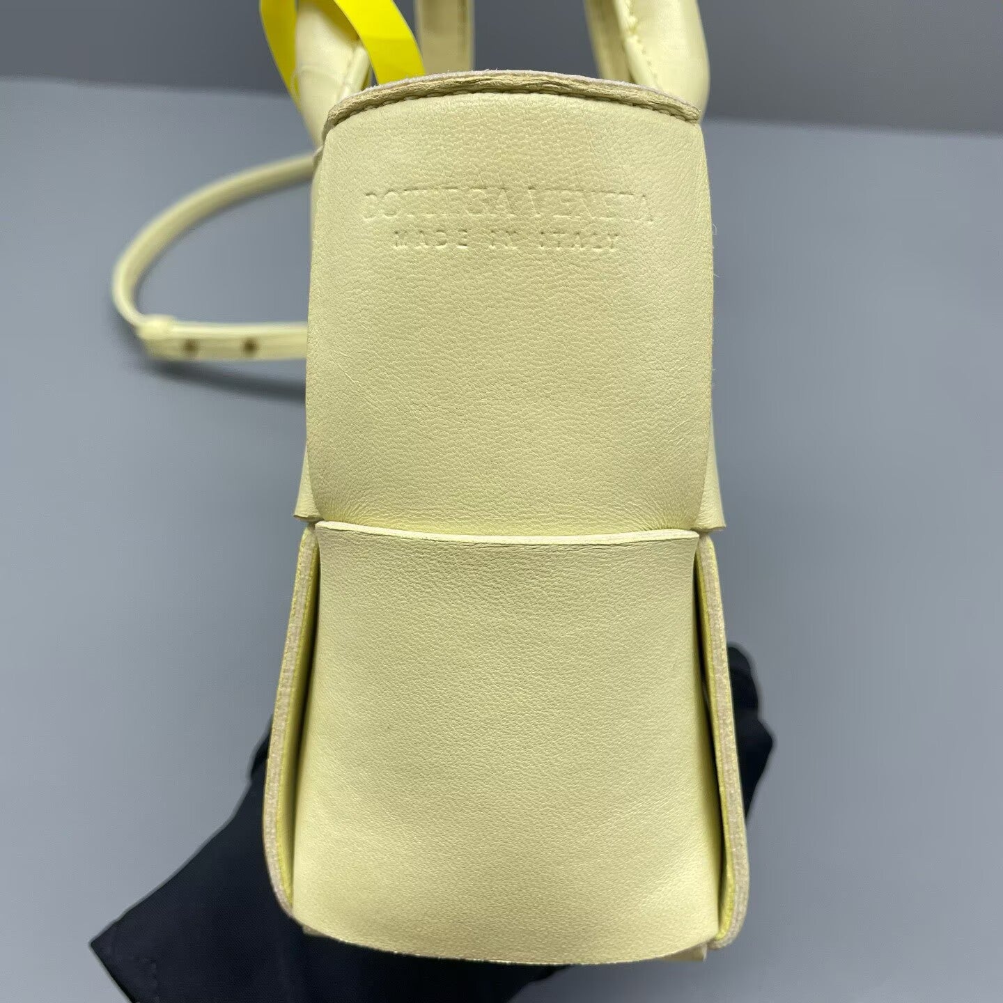 Bottega Veneta - Aeco Mini Tote - Lambskin leather - Yellow - (mini)