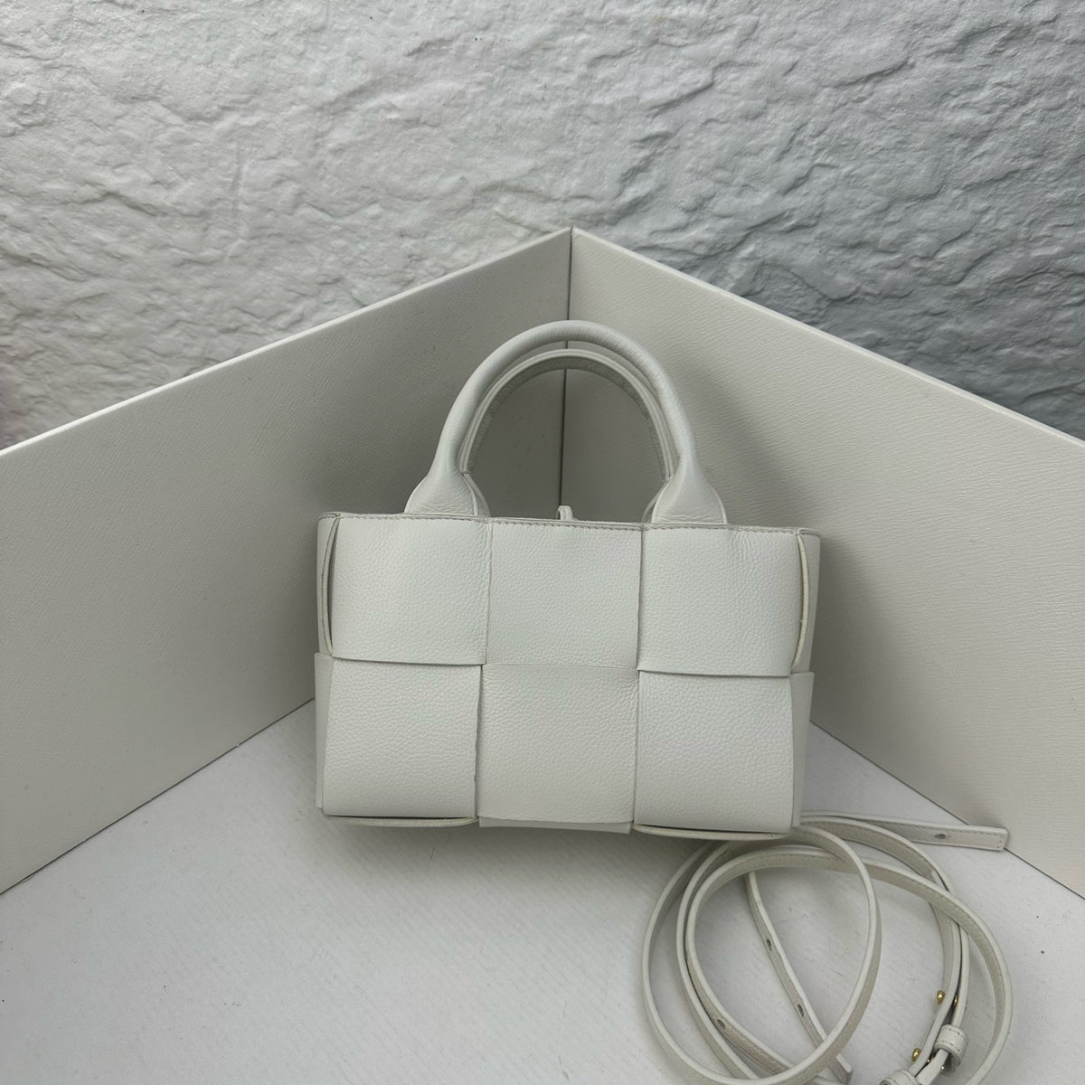Bottega Veneta - Arco 24 cm - Leather - White - (small)