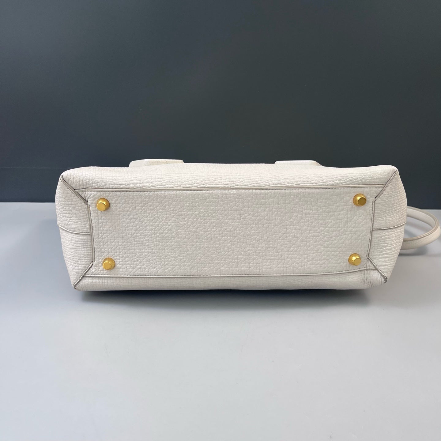 Bottega Veneta - Arco - Grained calfskin leather - White - (Medium)
