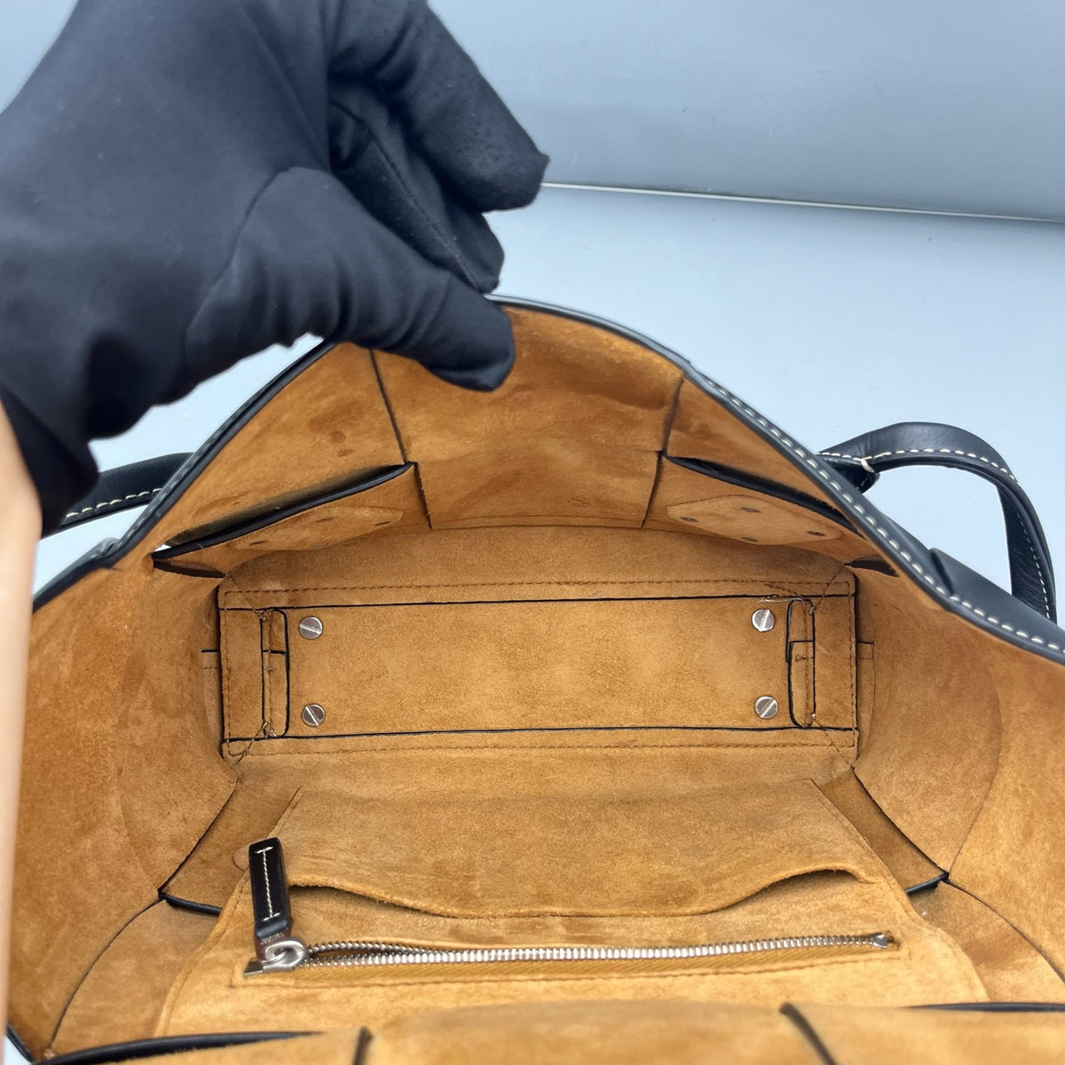 Bottega Veneta - Arco - Leather - Black - (small)