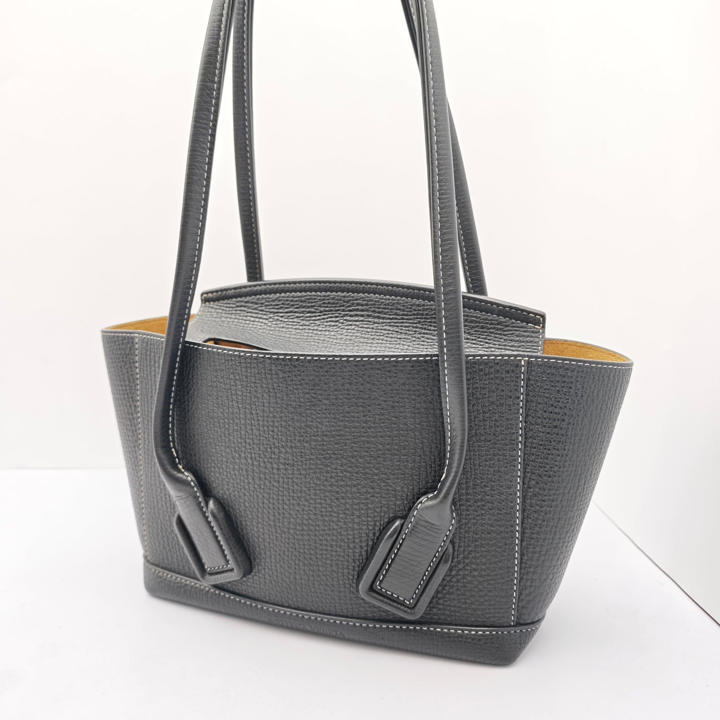 Bottega Veneta - Arco - Leather - Black - (small)