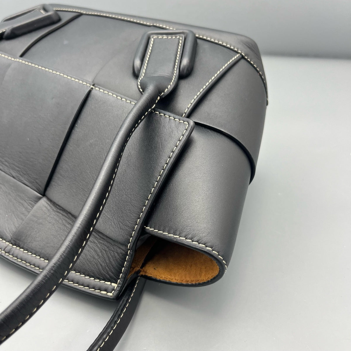 Bottega Veneta - Arco - Leather - Black - (small)