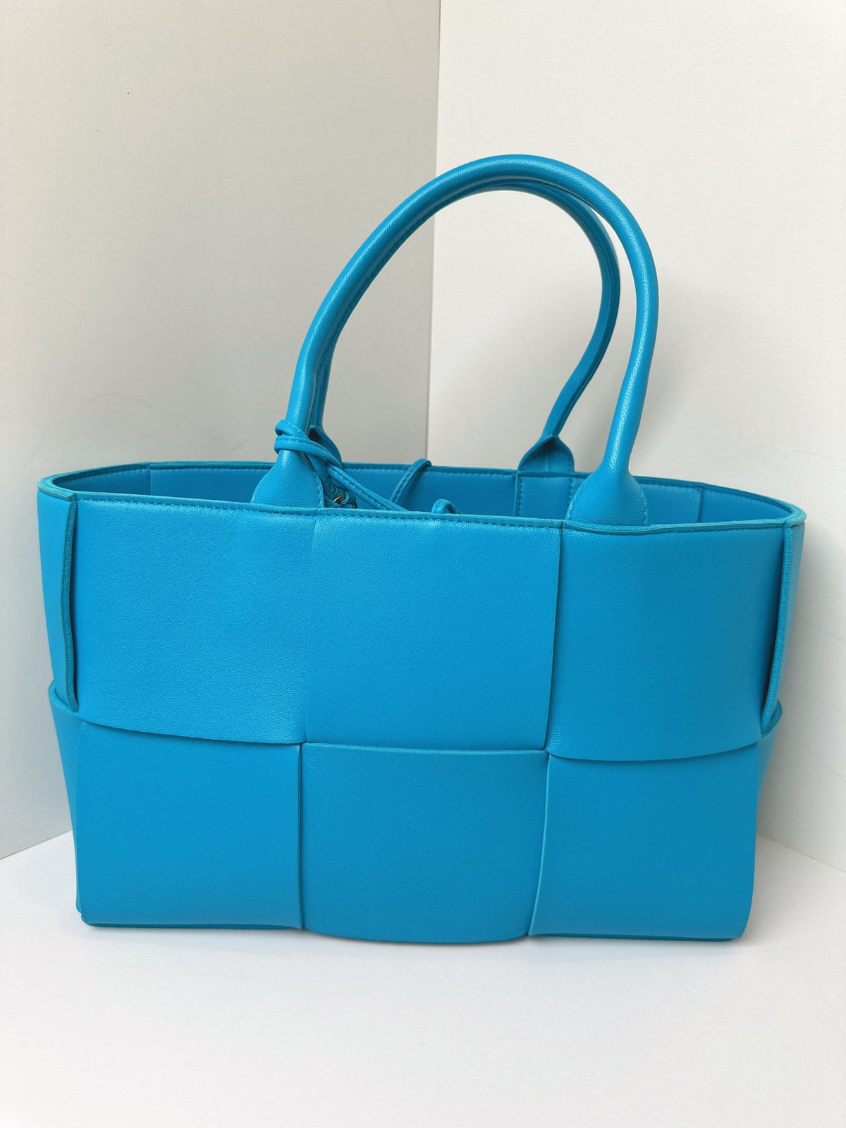 Bottega Veneta - Arco - Leather - Blue - (Medium)