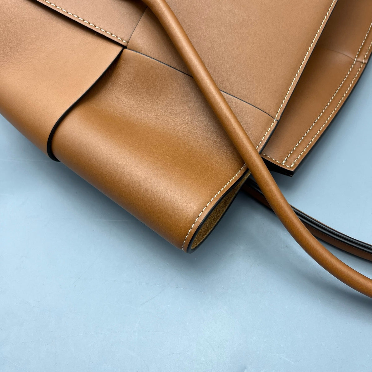 Bottega Veneta - Arco - Leather - Camel - (Medium)