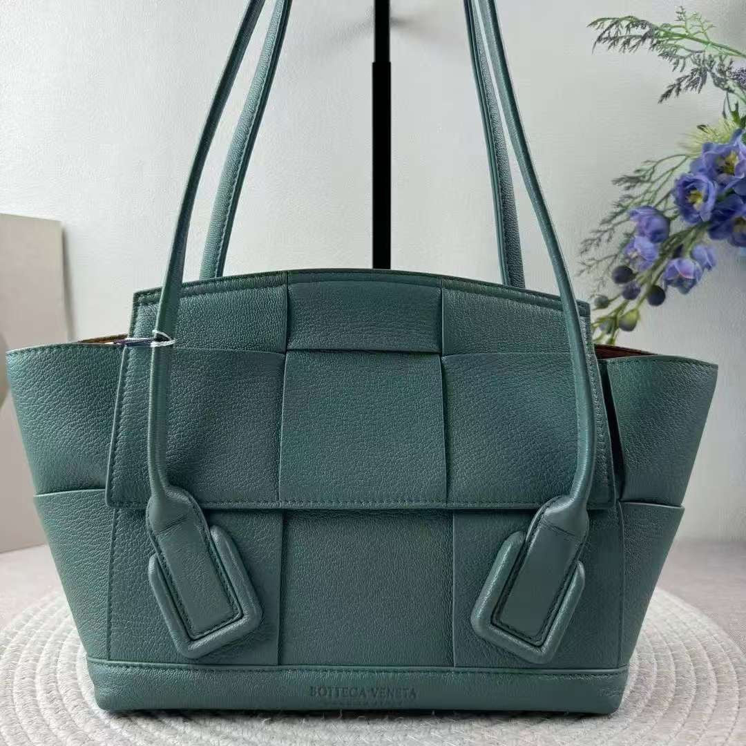 Bottega Veneta - Arco Small 22 - Leather - Green - (small)