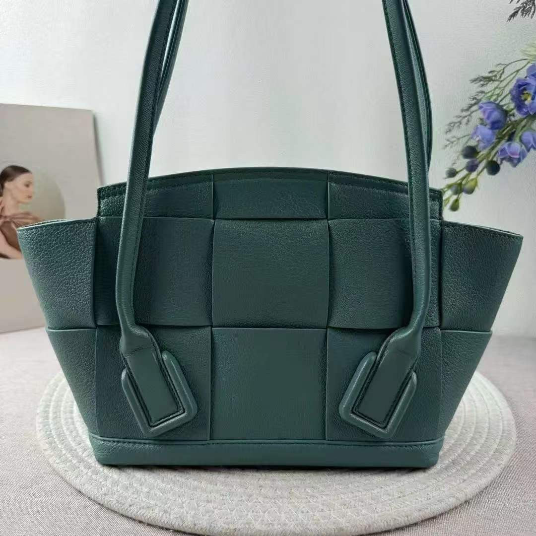 Bottega Veneta - Arco Small 22 - Leather - Green - (small)