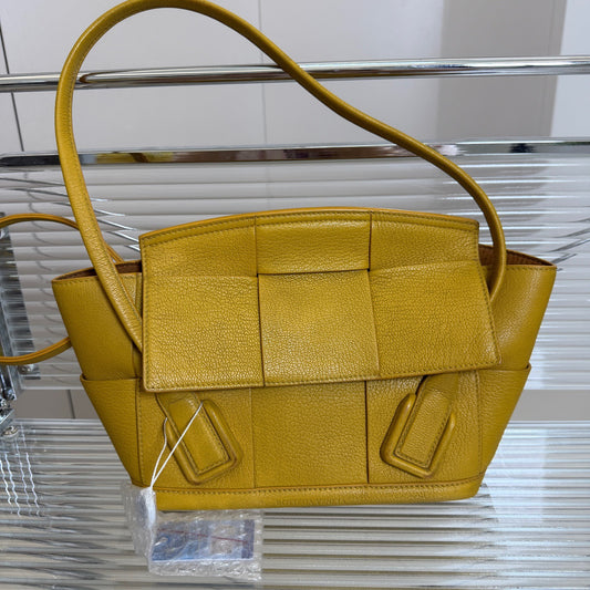 Bottega Veneta - Arco Small - Leather - Yellow - (small)