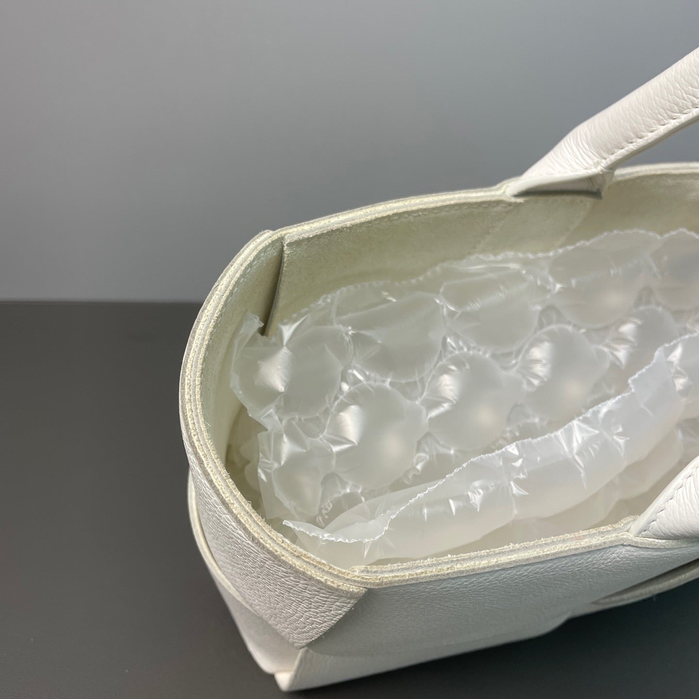 Bottega Veneta - Arco Tote - Leather - White - (medium)