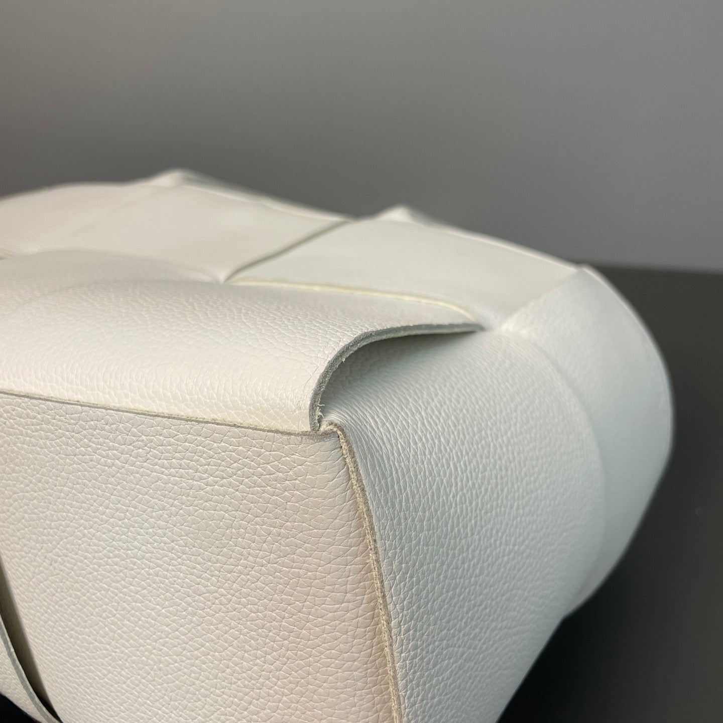 Bottega Veneta - Arco Tote - Leather - White - (medium)