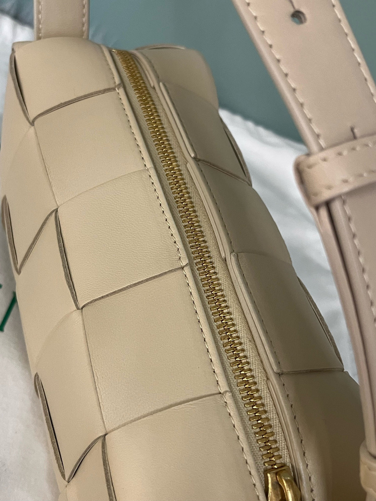 Bottega Veneta - Brick Cassette Small - Leather - Beige - (small)