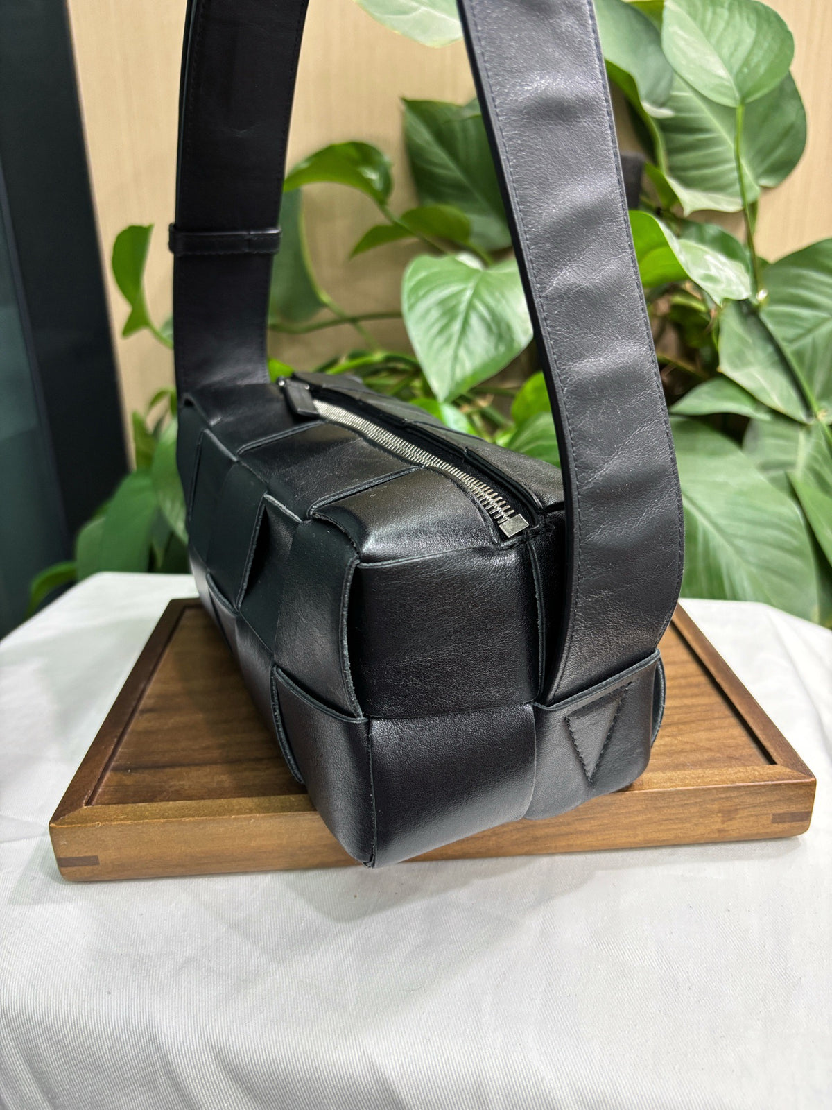 Bottega Veneta - Brick - Leather - Black