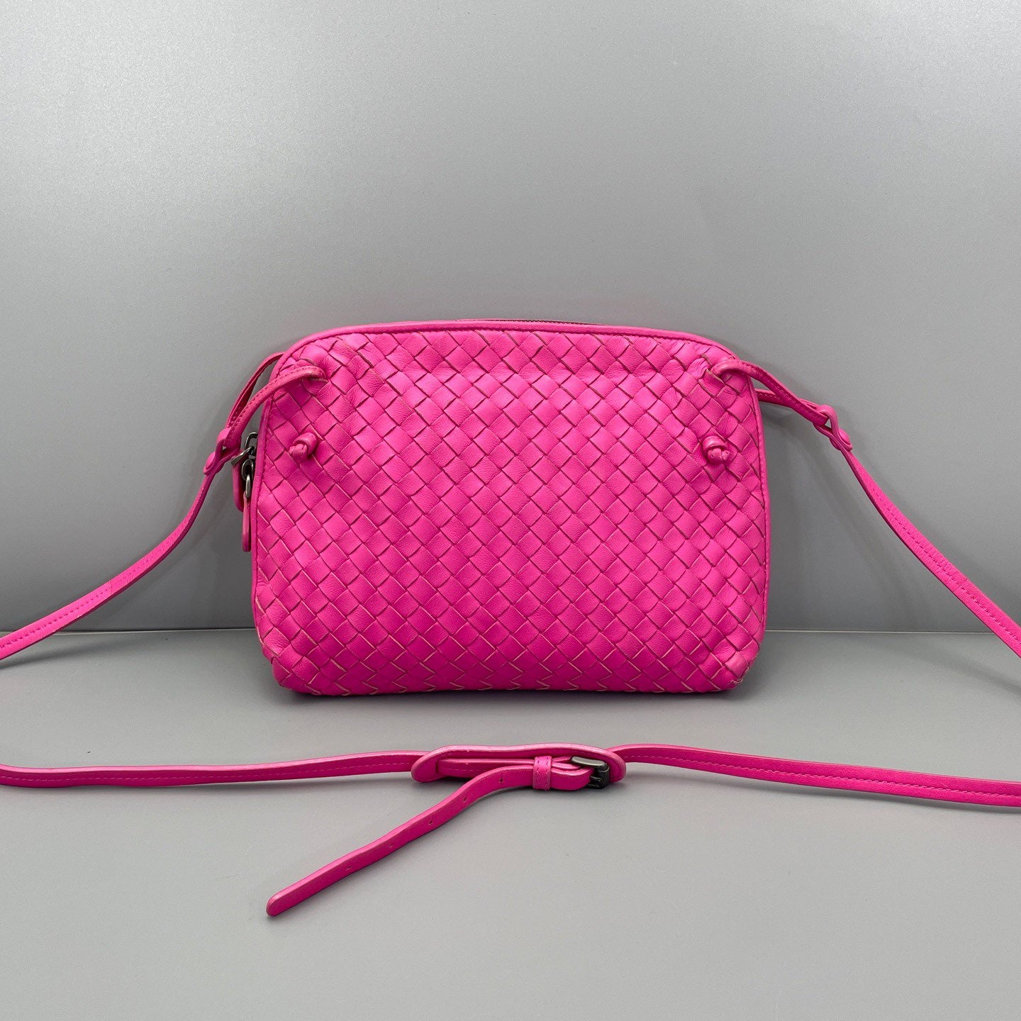 Bottega Veneta - Camera Bag - Lambskin leather - Rose Pink - (mini)