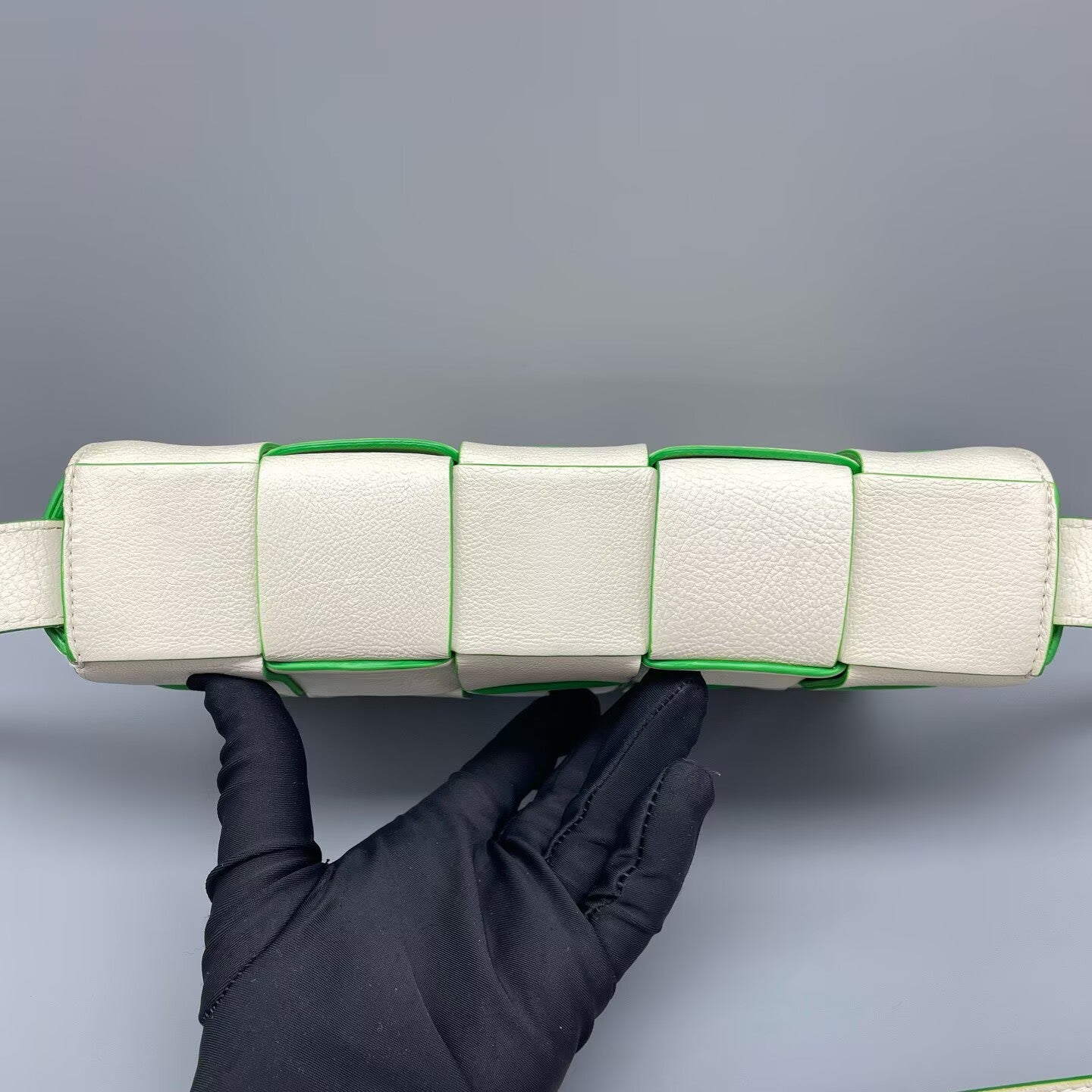 Bottega Veneta - Cassette Bag - Leather - White with Green Accents - (Mini)