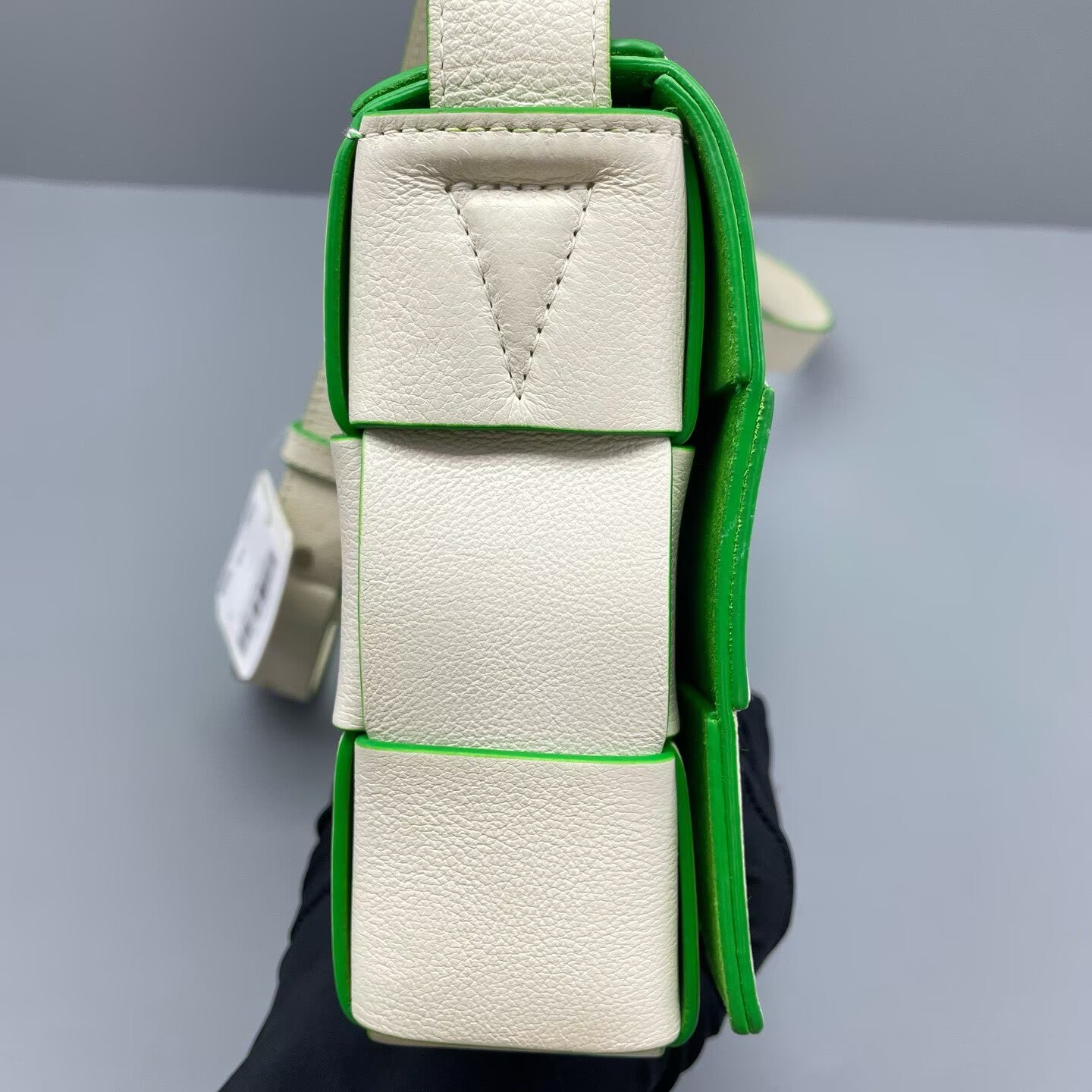 Bottega Veneta - Cassette Bag - Leather - White with Green Accents - (Mini)