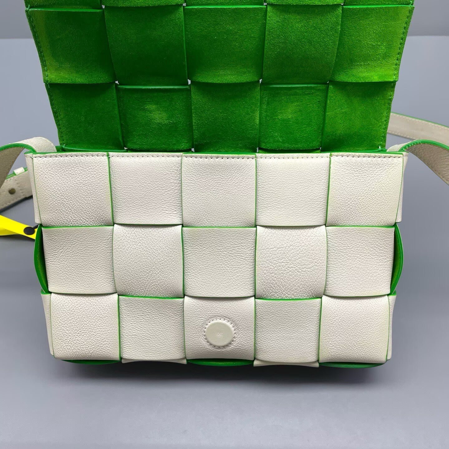 Bottega Veneta - Cassette Bag - Leather - White with Green Accents - (Mini)
