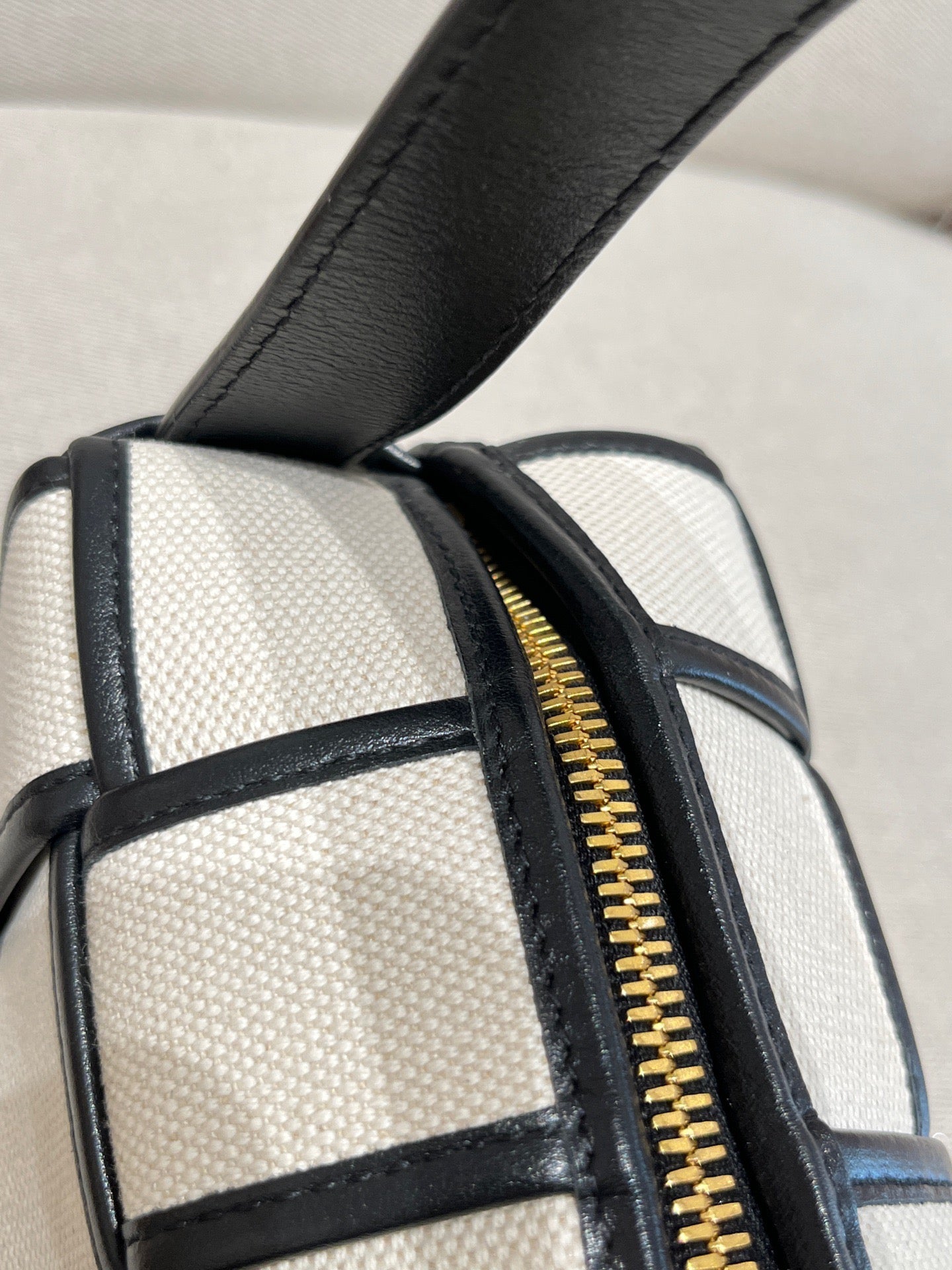 Bottega Veneta - Cassette - Cloth - White - (small)