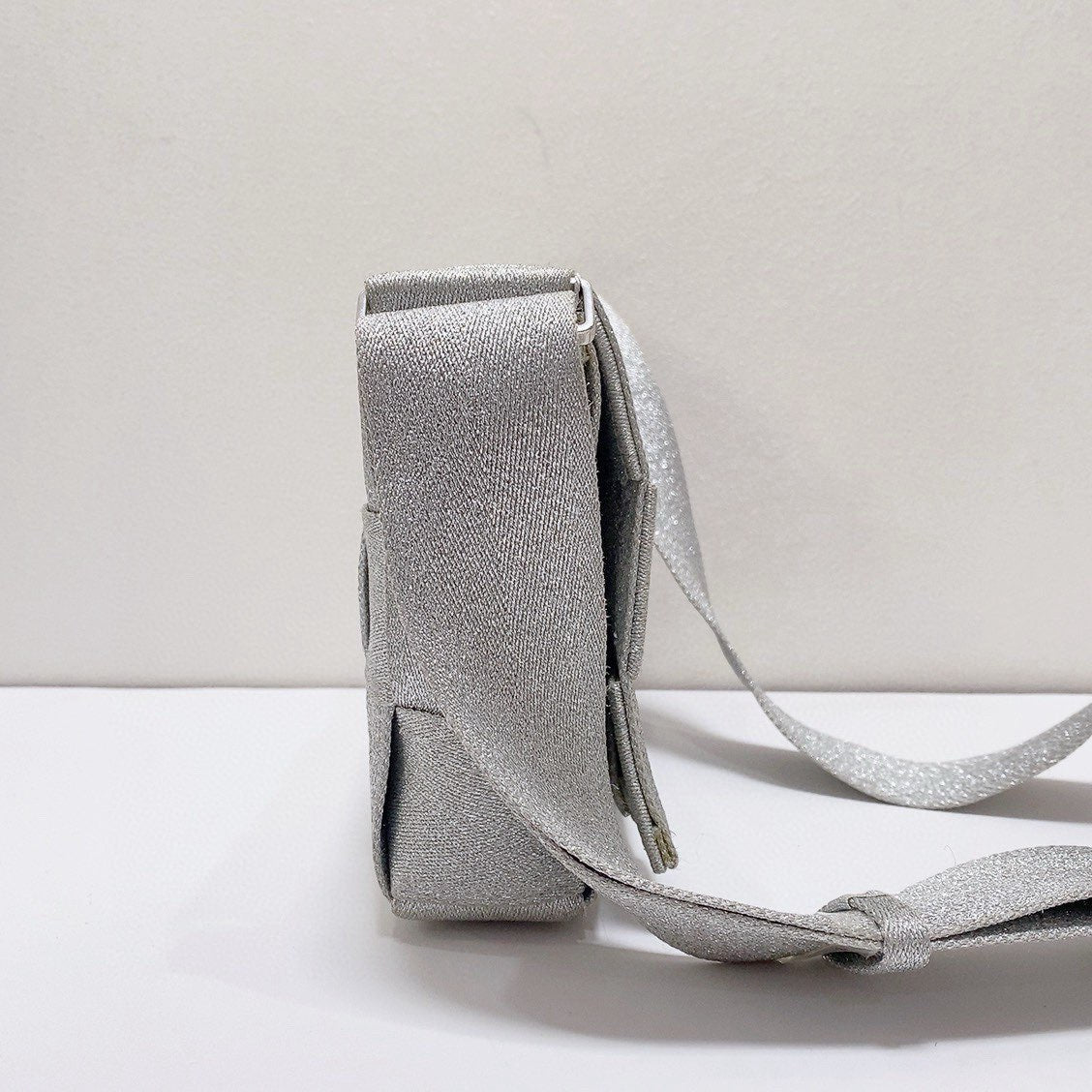 Bottega Veneta - Cassette - Glittering woven textile - Silver - (Medium)