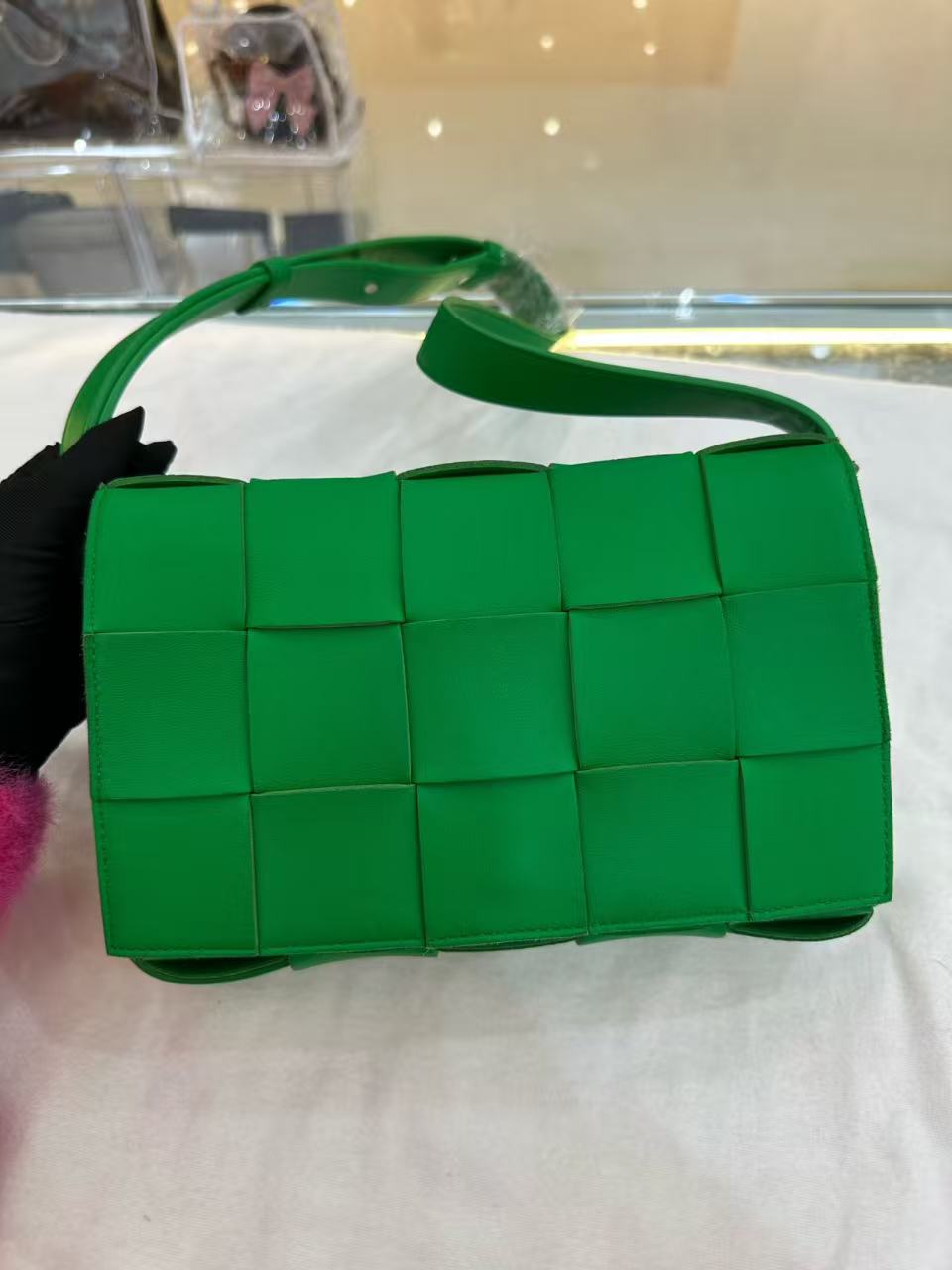 BOTTEGA VENETA - Cassette - Lambskin leather - Green - (medium)