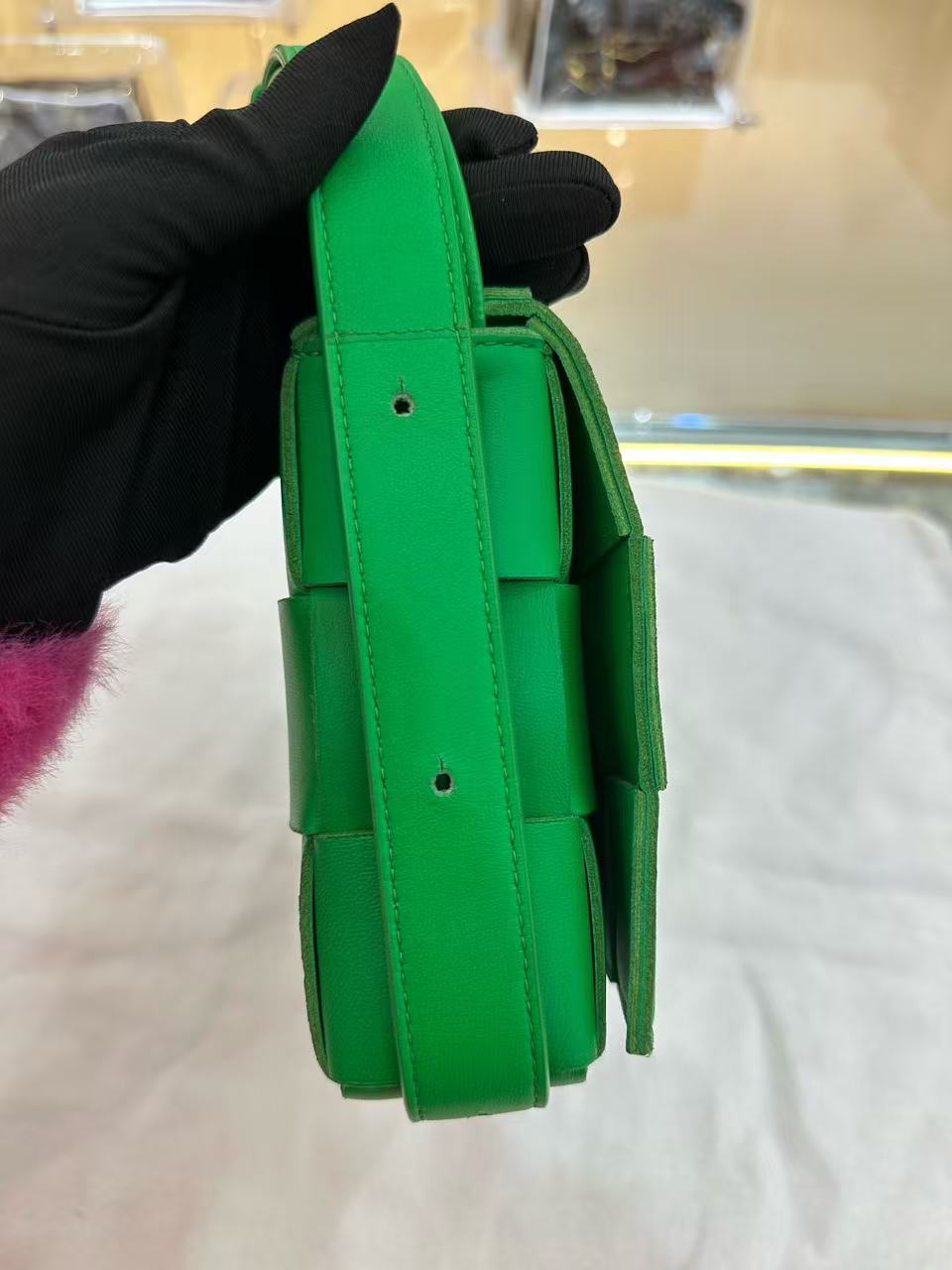 BOTTEGA VENETA - Cassette - Lambskin leather - Green - (medium)