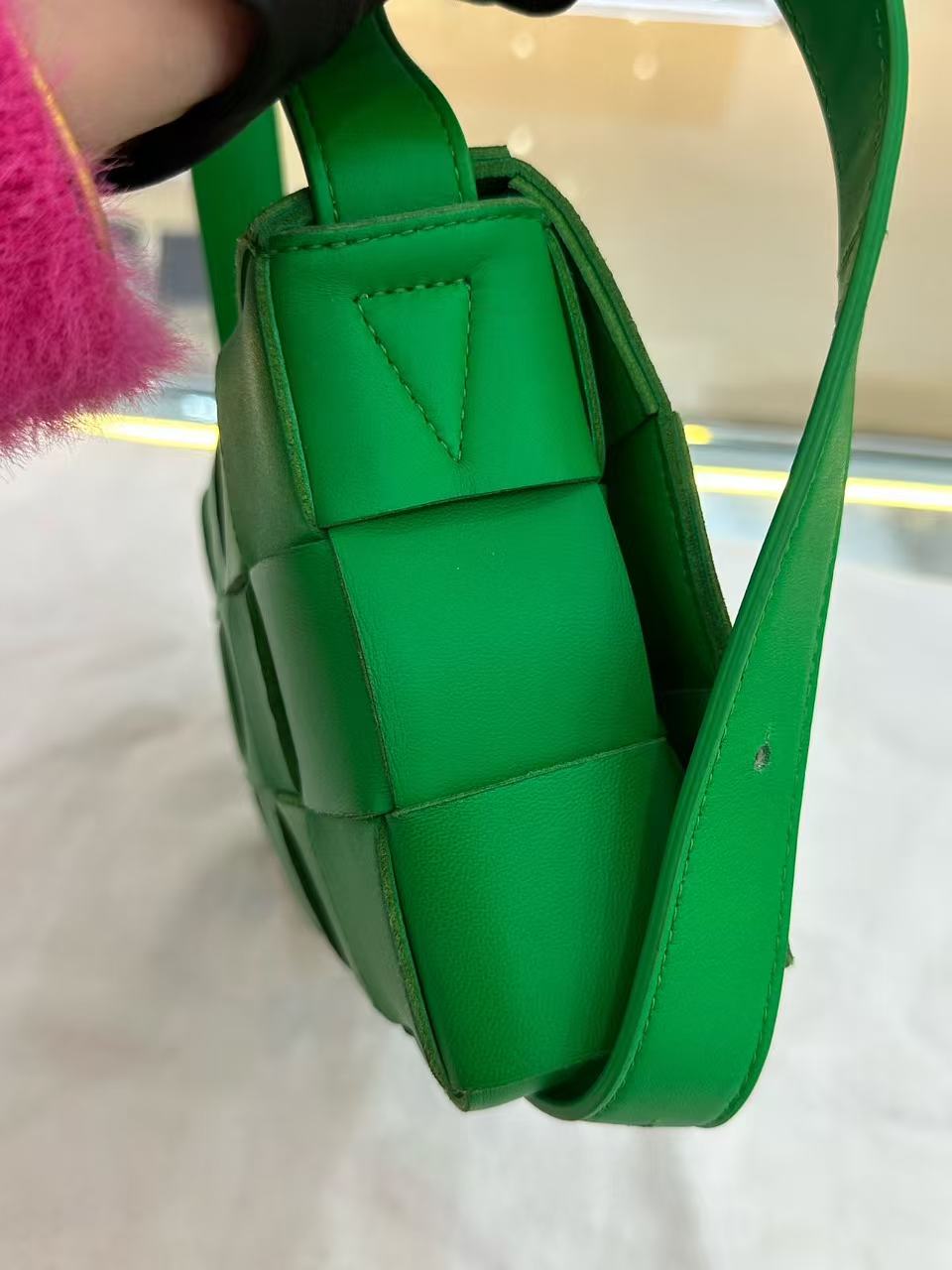 BOTTEGA VENETA - Cassette - Lambskin leather - Green - (medium)