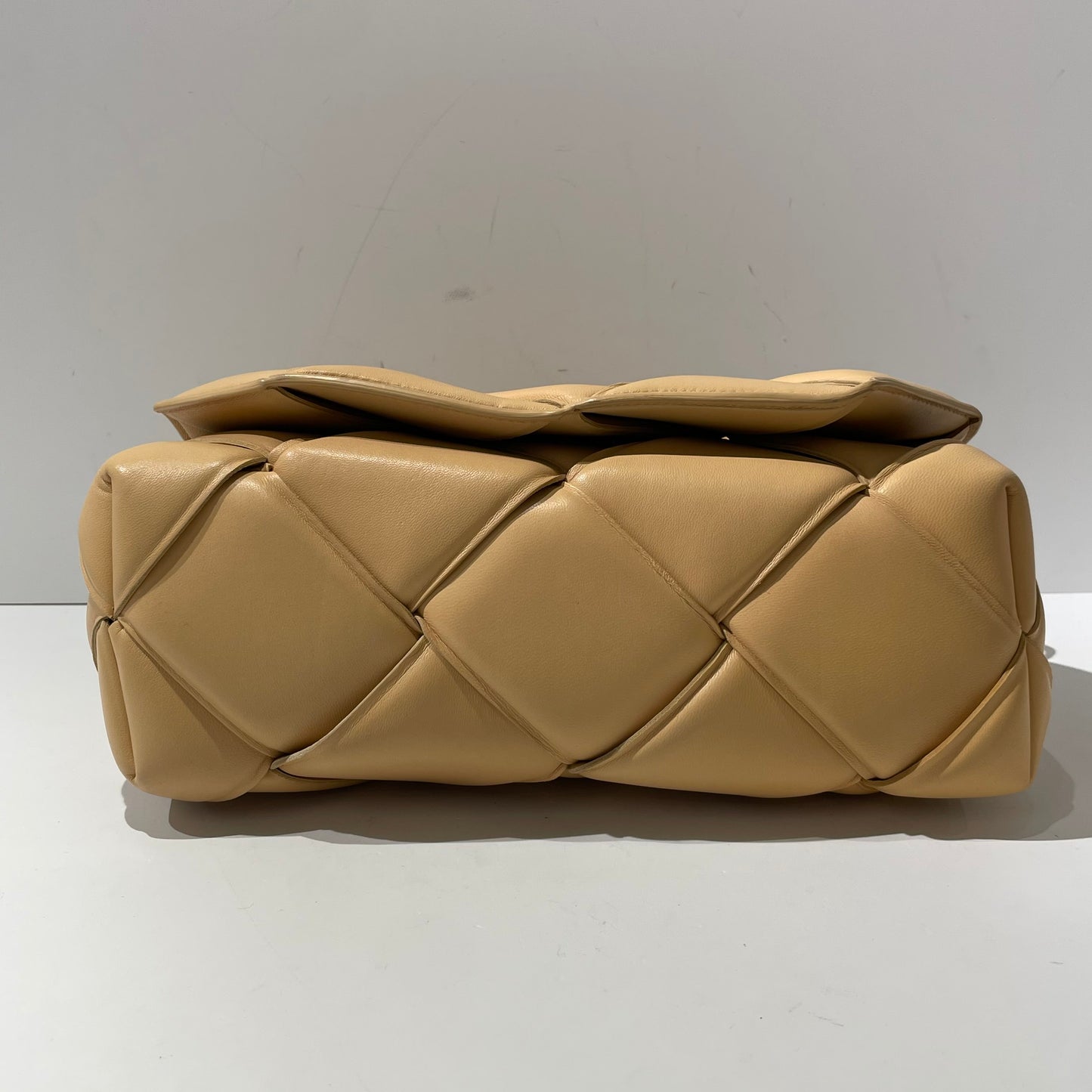 Bottega Veneta - Cassette - Leather - Beige - (medium)