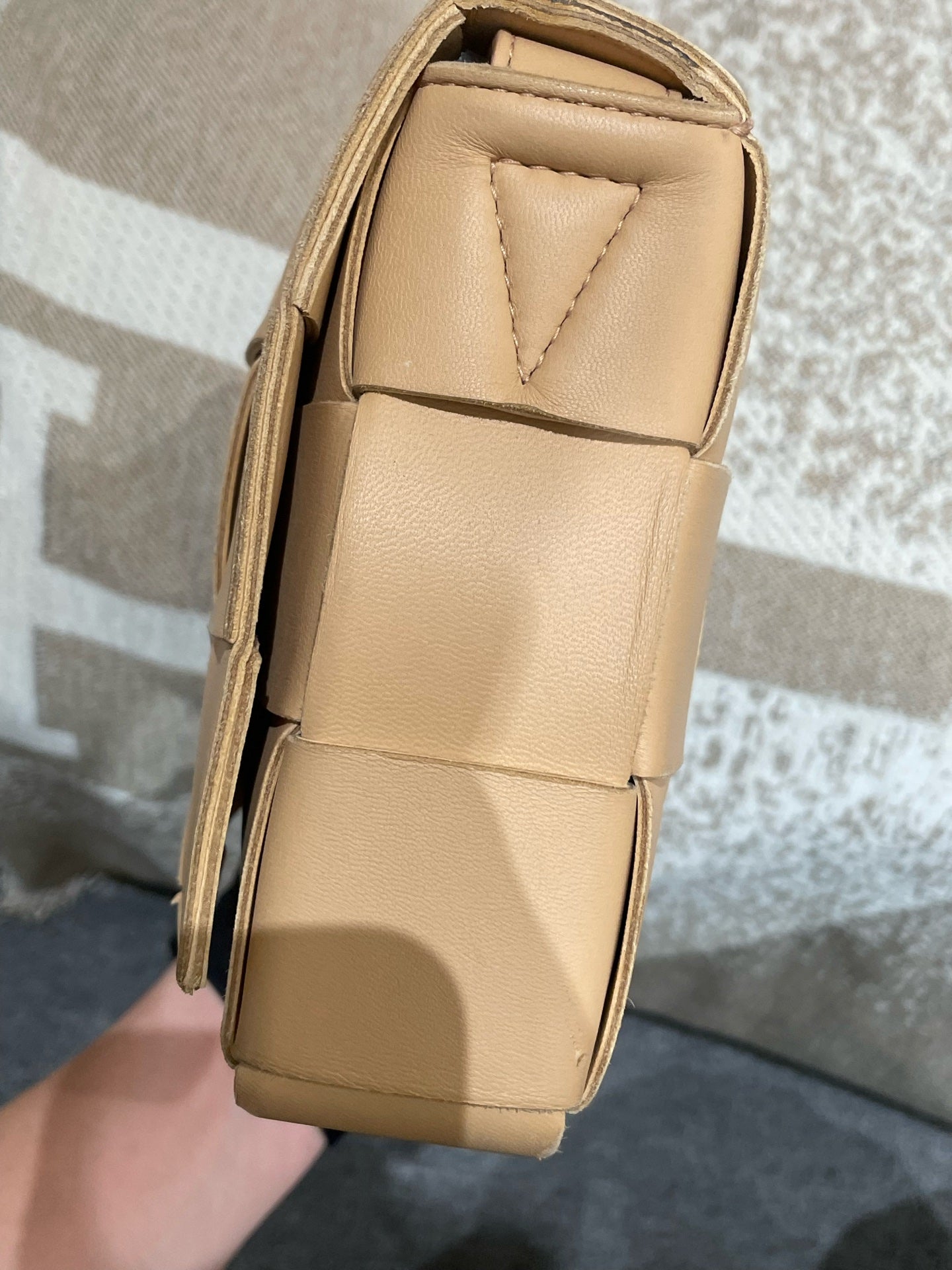 Bottega Veneta - Cassette - Leather - Beige - (medium)