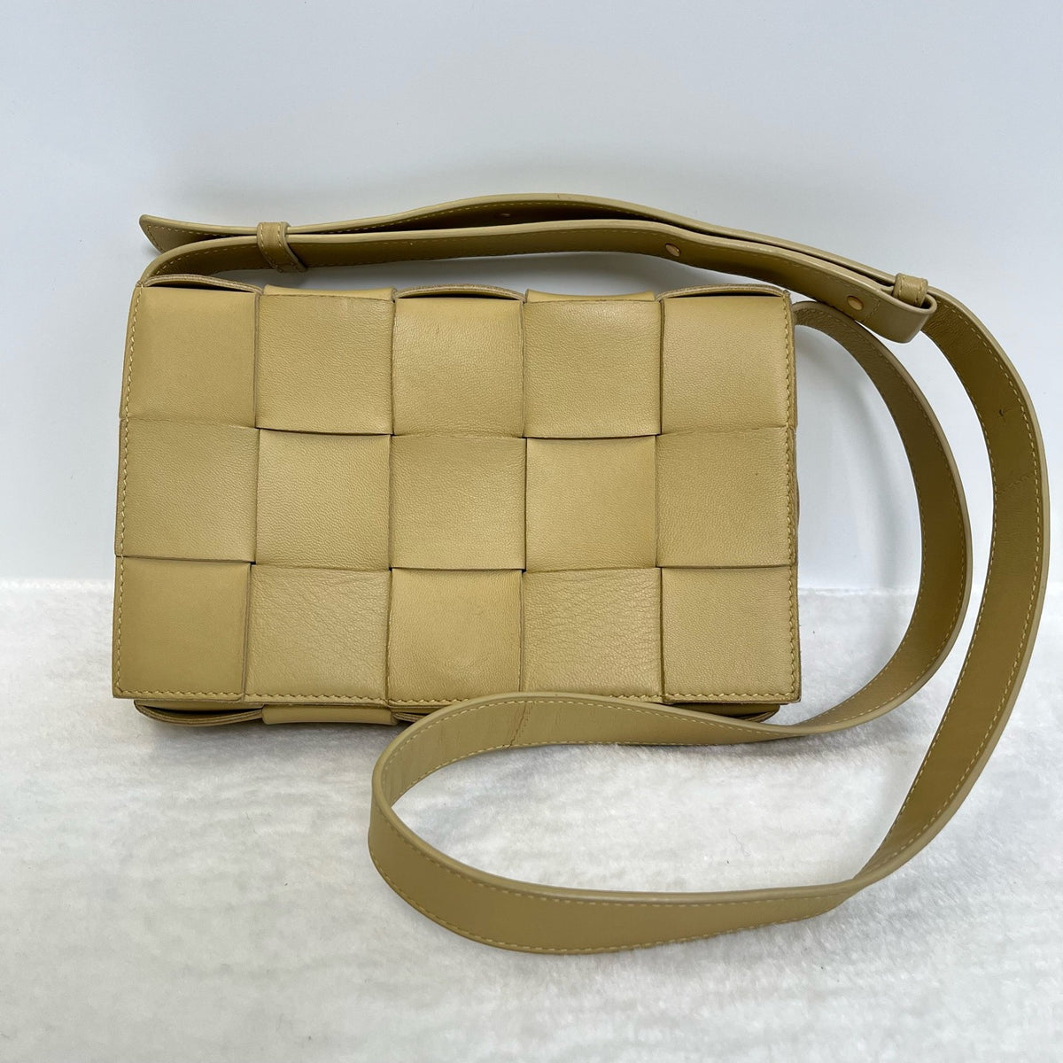 Bottega Veneta - Cassette - Leather - Beige - (small)