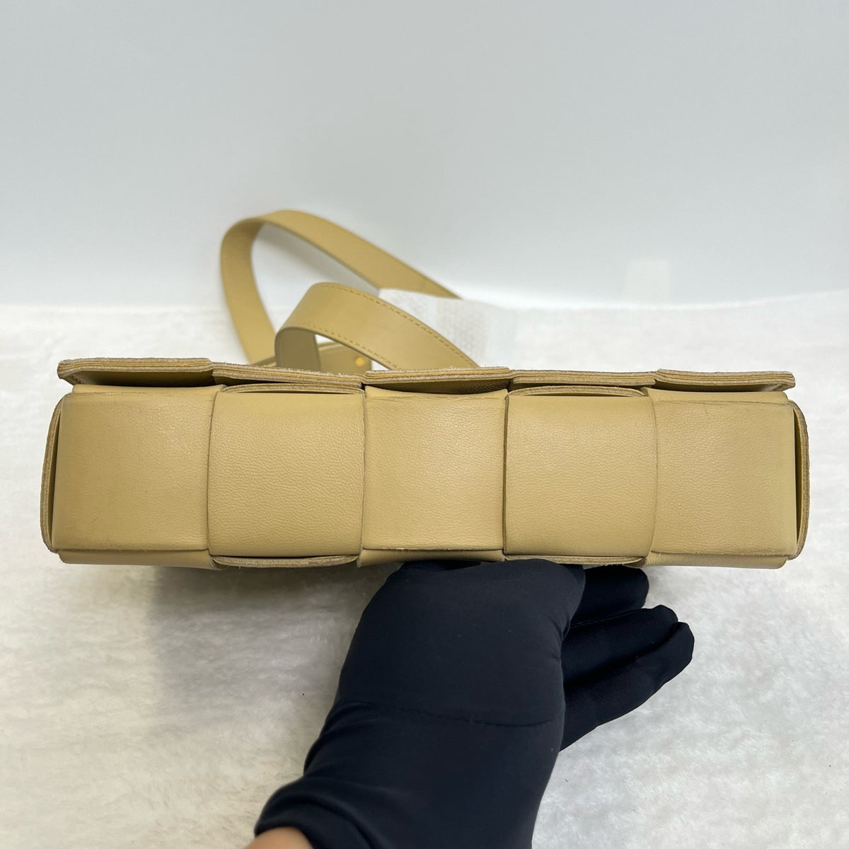 Bottega Veneta - Cassette - Leather - Beige - (small)