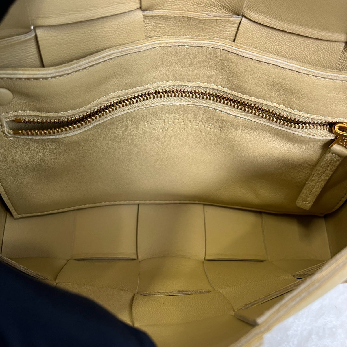 Bottega Veneta - Cassette - Leather - Beige - (small)