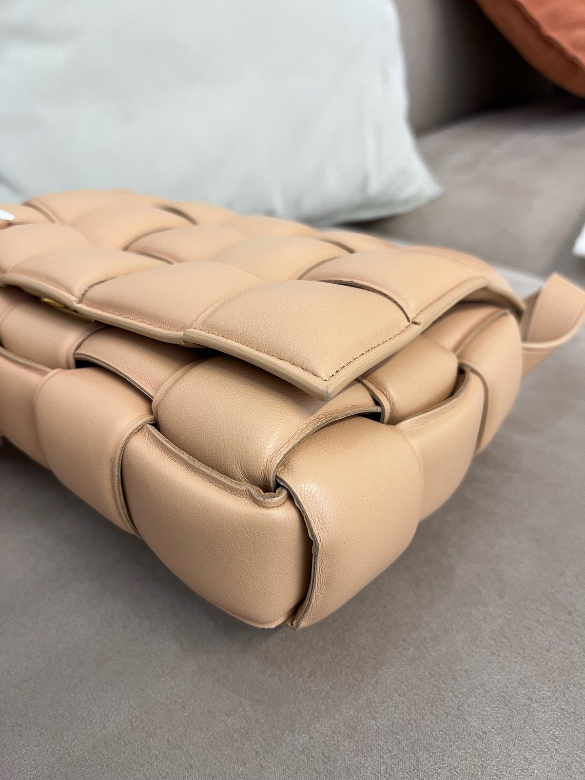 Bottega Veneta - Cassette - Leather - Beige - (Small)