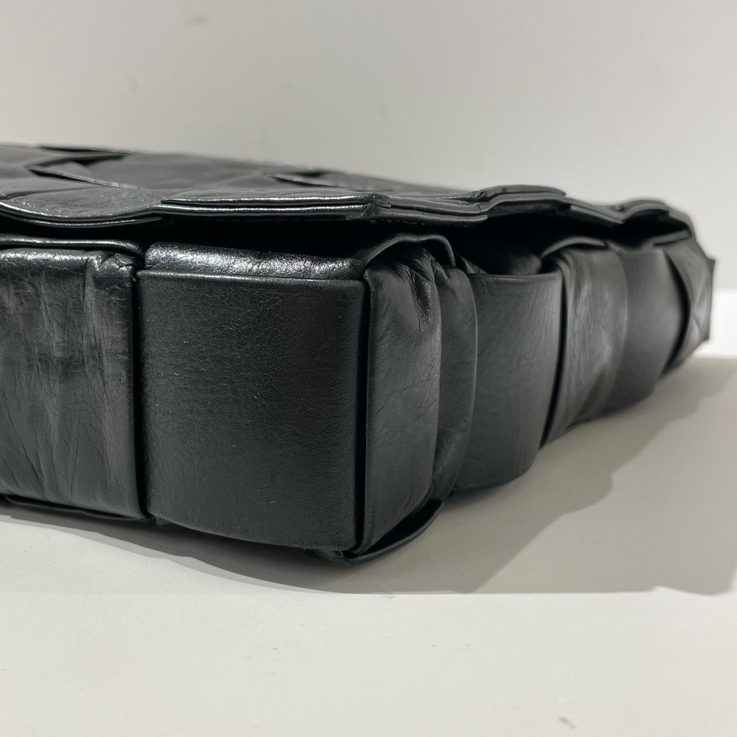 Bottega Veneta - Cassette - Leather - Black - (large)