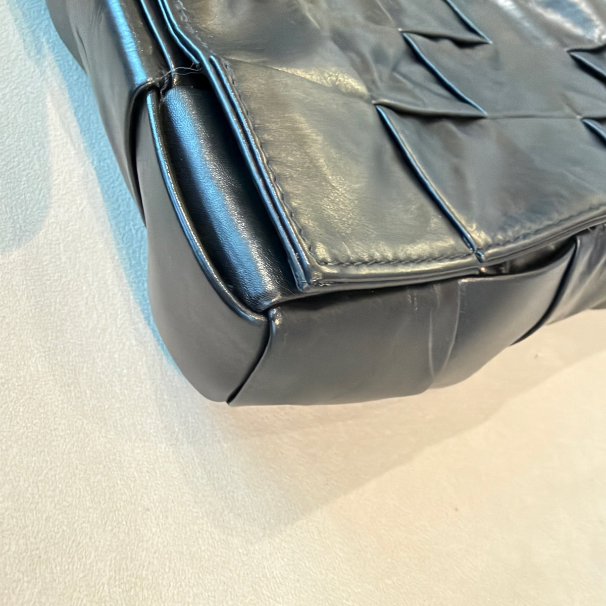 Bottega Veneta - Cassette - Leather - Black - (Large)