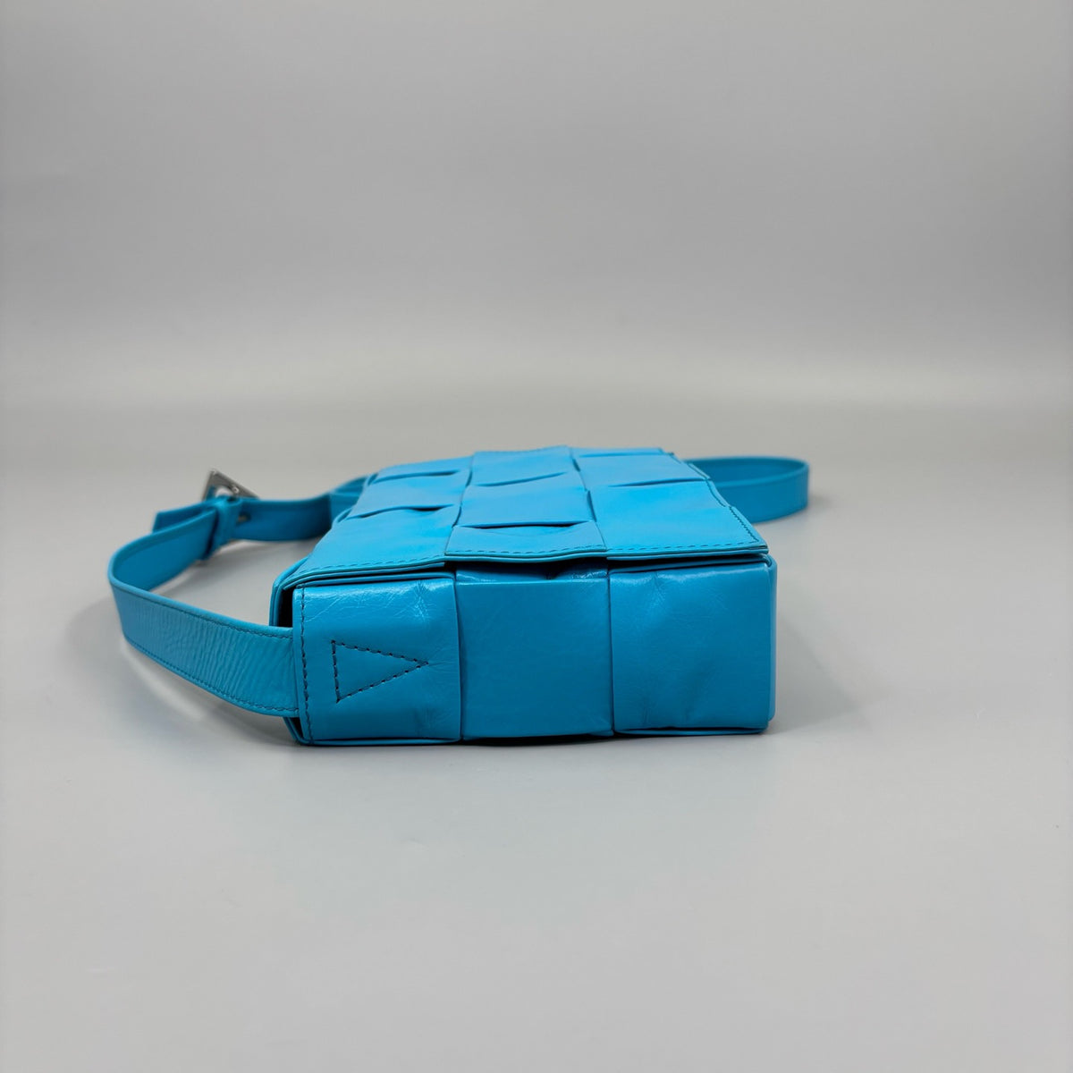 Bottega Veneta - Cassette - Leather - Blue